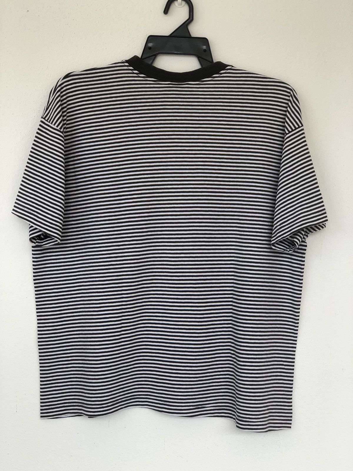 Vintage Vintage 90s Grunge Small Stripe Hanes Tee Size US L / EU 52-54 / 3 - 11 Thumbnail