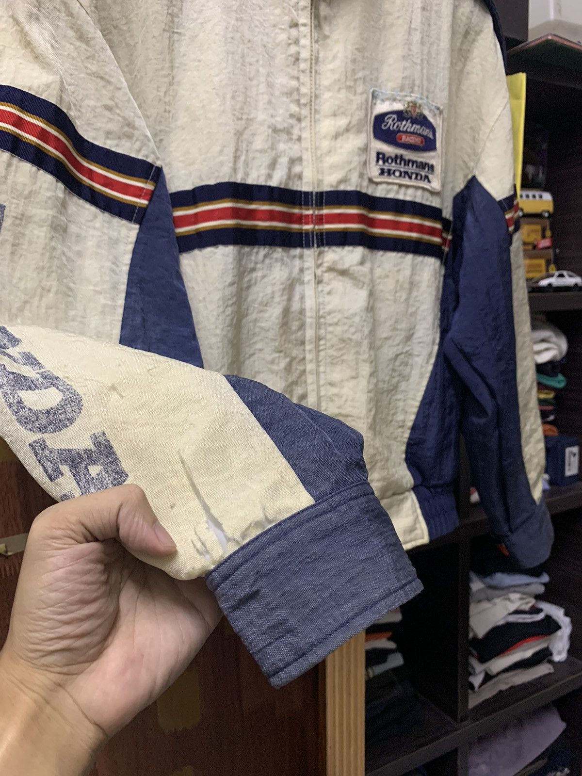 Honda Iconic 80s Rothmans Honda Racing Sweater Jacket Motorcycle Size US M / EU 48-50 / 2 - 19 Thumbnail