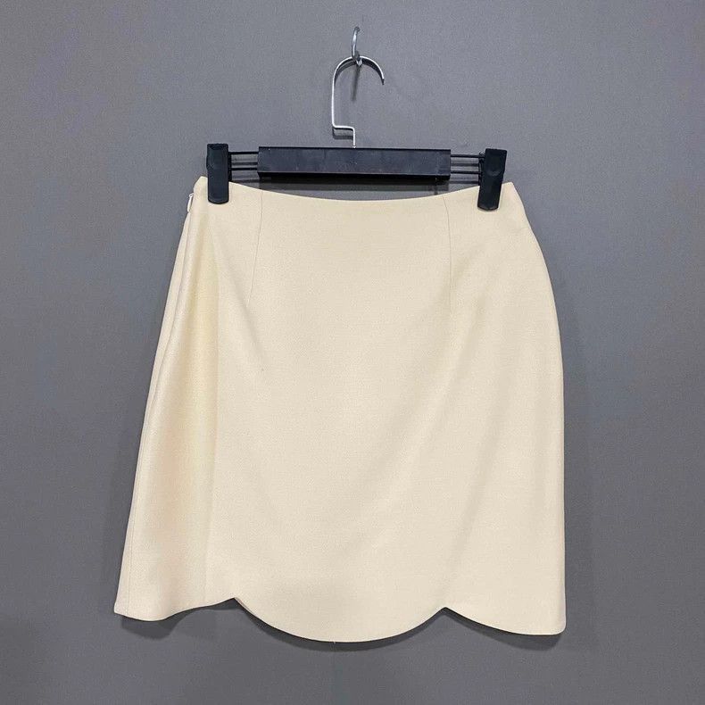 Dior Dior Beige Petal Hem Mini Skirt-2505 Size 33" - 3 Thumbnail