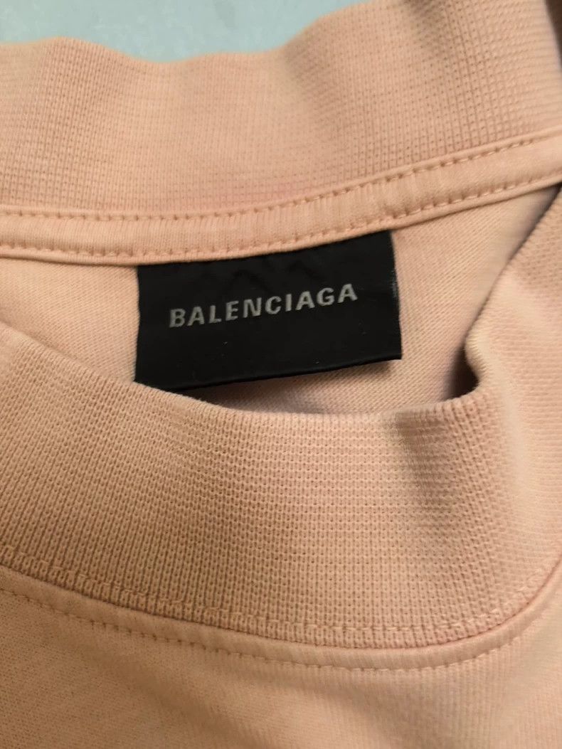 Balenciaga Balenciaga World Short Sleeve, Light Pink Size US M / EU 48-50 / 2 - 2 Thumbnail