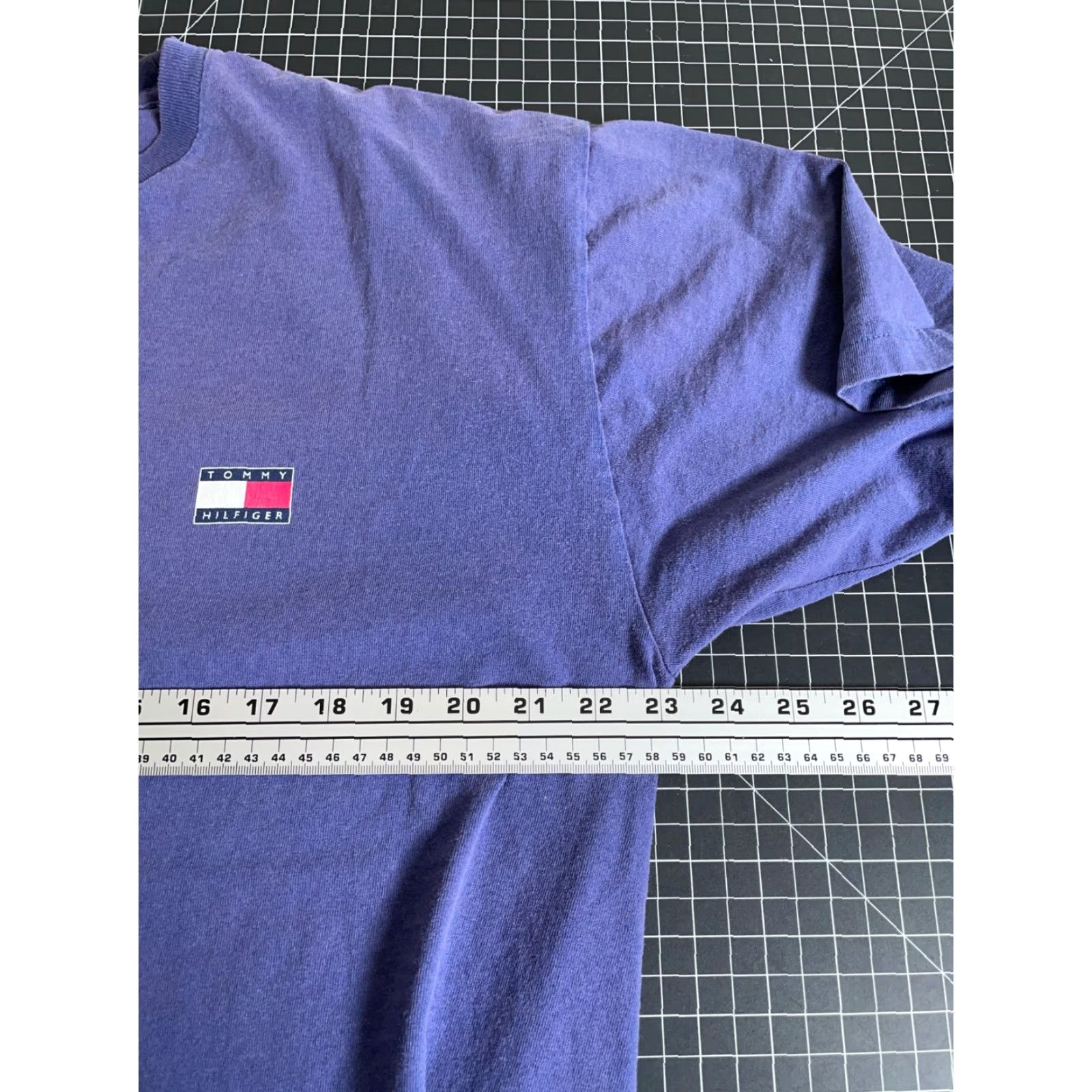 Tommy Hilfiger VINTAGE Tommy Hilfiger Logo T-Shirt Adult Large Blue 90s Retro Graphic Print Mens Size US L / EU 52-54 / 3 - 5 Thumbnail