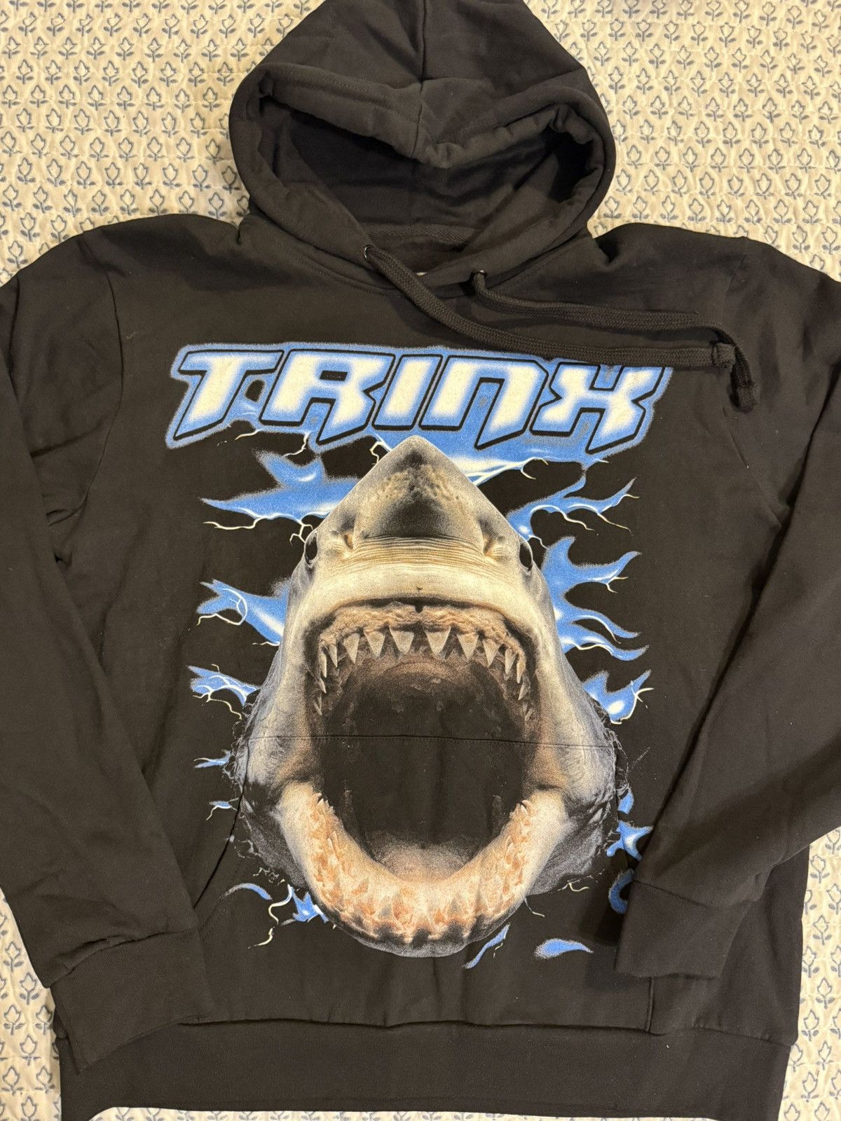 Other Trinx Shark Hoodie size LG Size US L / EU 52-54 / 3 - 1 Thumbnail