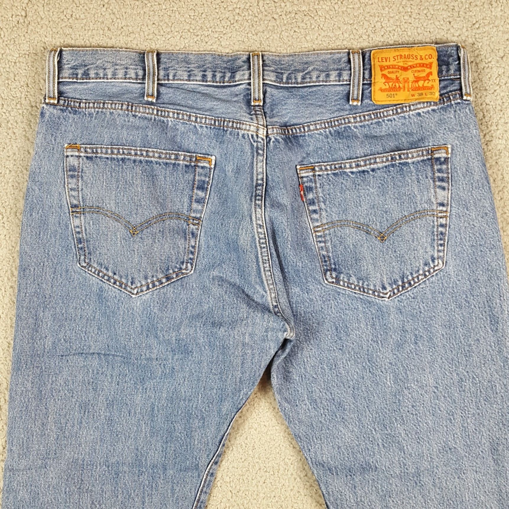 Levi's VINTAGE Levi's 501 Jeans Mens 38x30 Stonewash Button-Fly Classic Denim Blue 5-Pocket Western Workwear 00s 90s Rock Grunge Retro Denim Jeans Mens Size US 38 / EU 54 - 7 Thumbnail