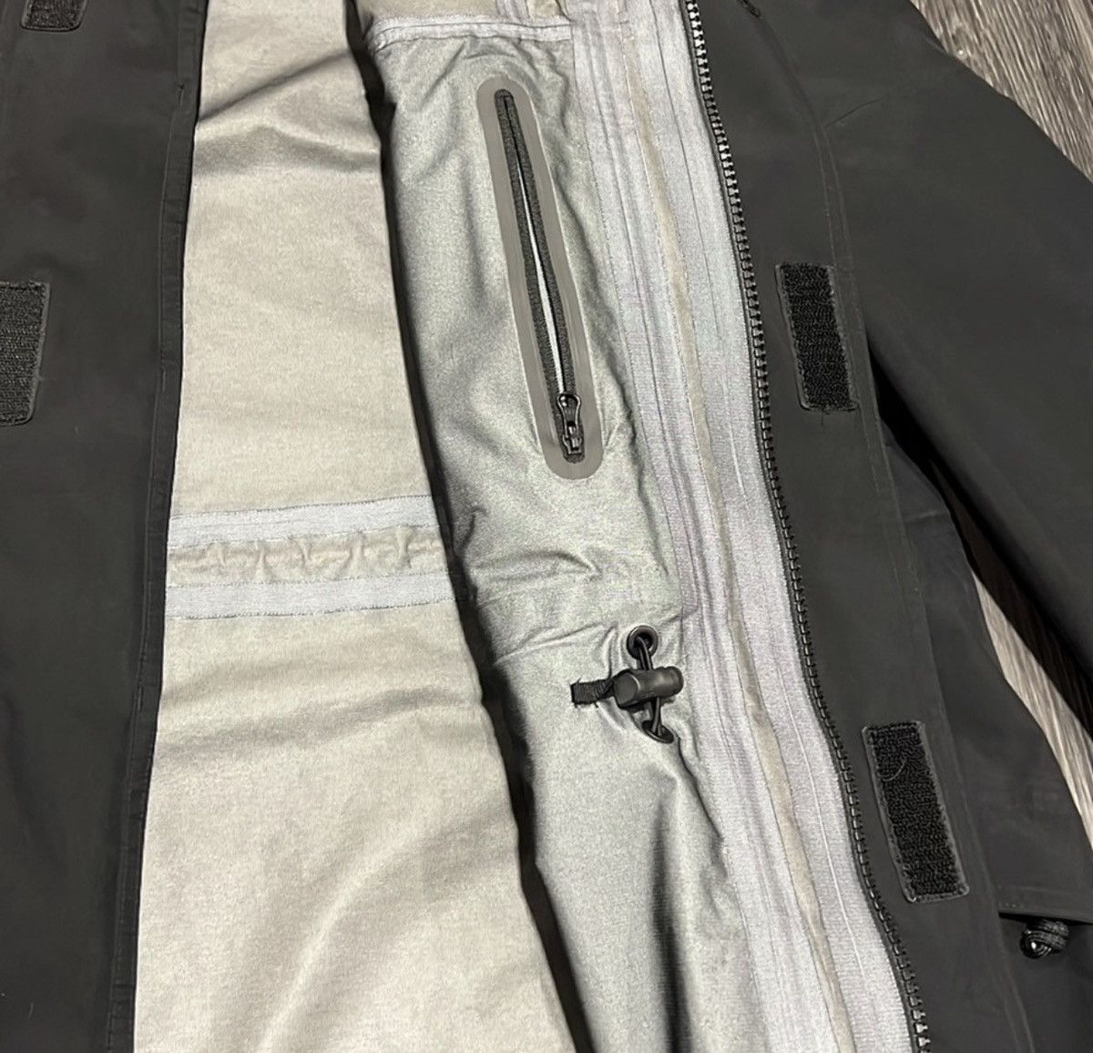 Nike ACG Nike ACG Gore Tex Jacket Size US L / EU 52-54 / 3 - 4 Thumbnail