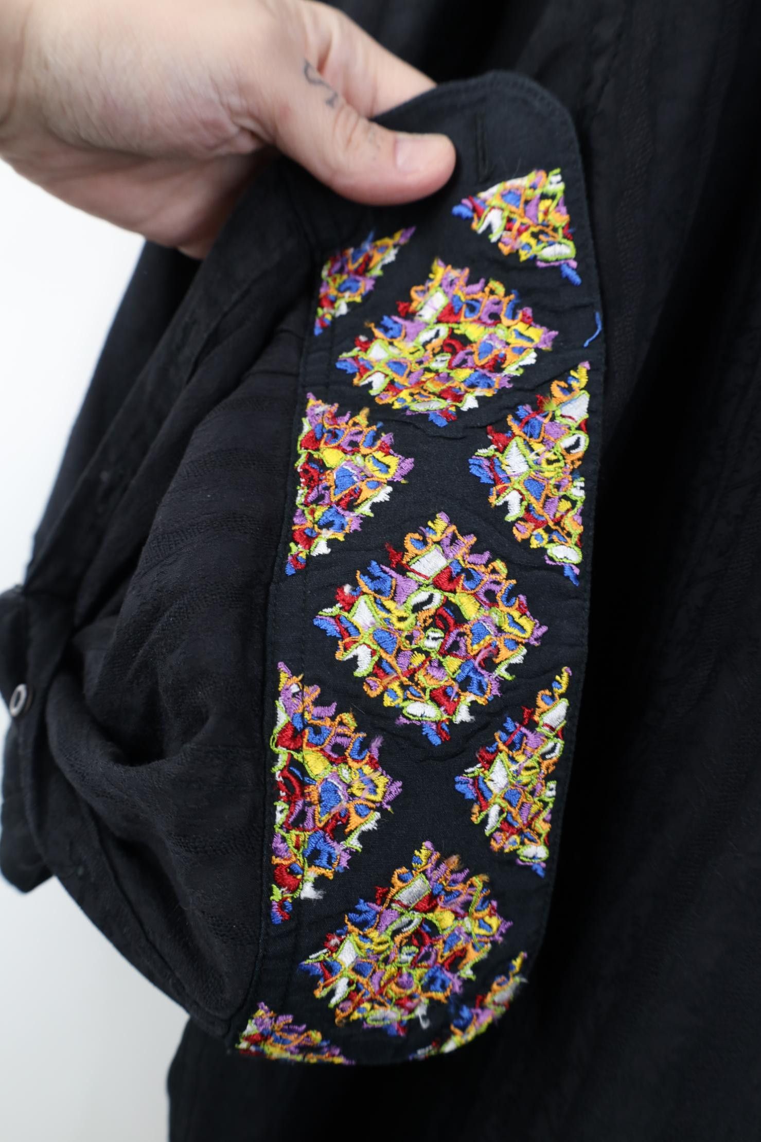 Robert Graham Robert Graham Rainbow Flip Cuff Collared Button Shirt Black Size US L / EU 52-54 / 3 - 6 Thumbnail