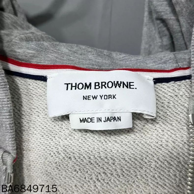 Thom Browne THOM BROWNE Classic four-stripe Zip Jacket 2502-Nextarrow Size US M / EU 48-50 / 2 - 5 Thumbnail