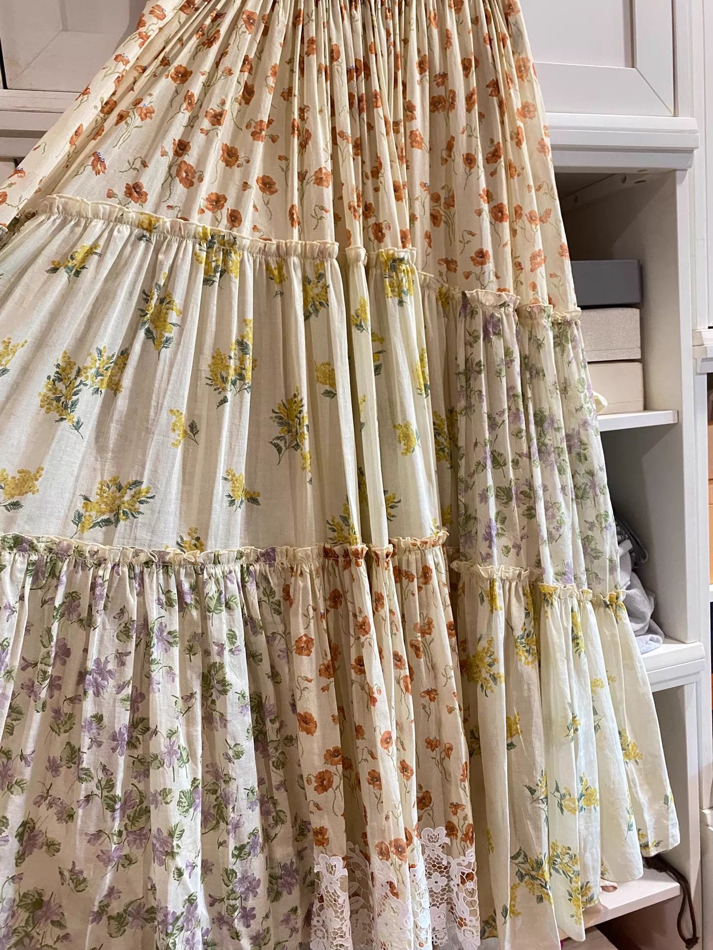 Dior Dior French Country Floral Skirt EU36 Worn Once Size 26" / US 2 / IT 38 - 6 Thumbnail
