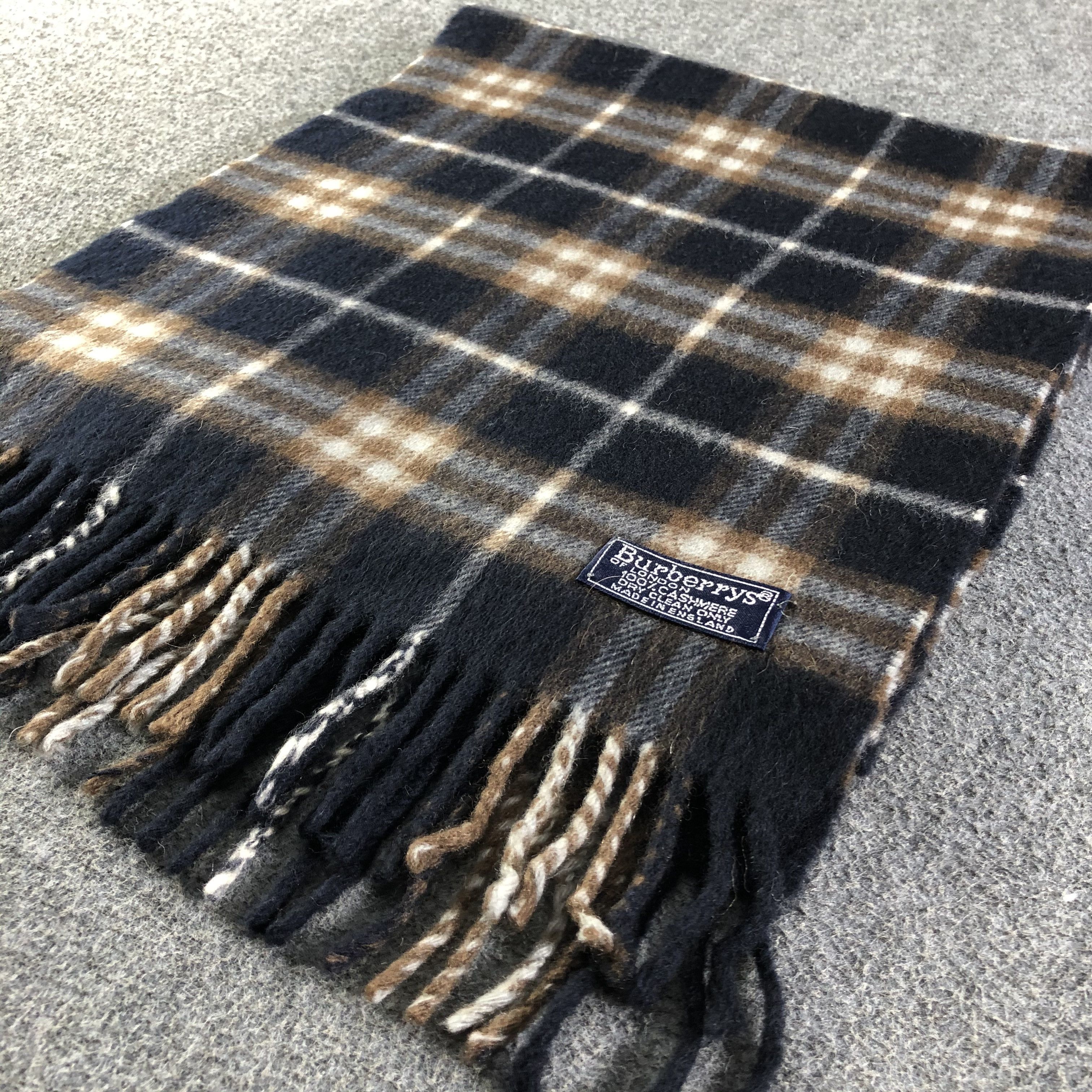 Burberry Burberrys Cashmere Scarf / Muffler / Neckwear Size ONE SIZE - 4 Thumbnail
