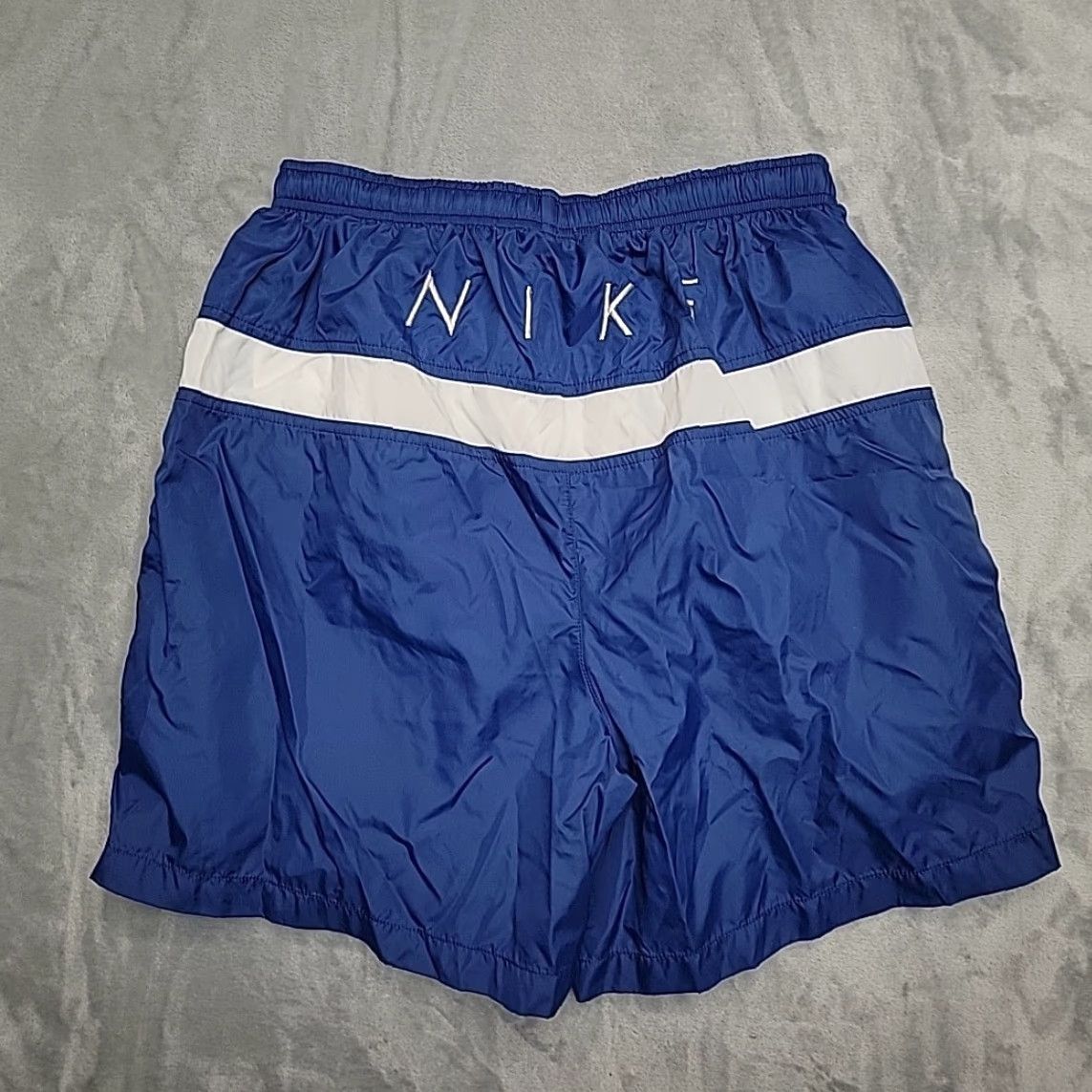 Nike VINTAGE Nike Shorts Men L Blue Lined Embroidered Spellout Swoosh Windbreaker 90s USA Pockets Logo Size US 33 - 2 Thumbnail