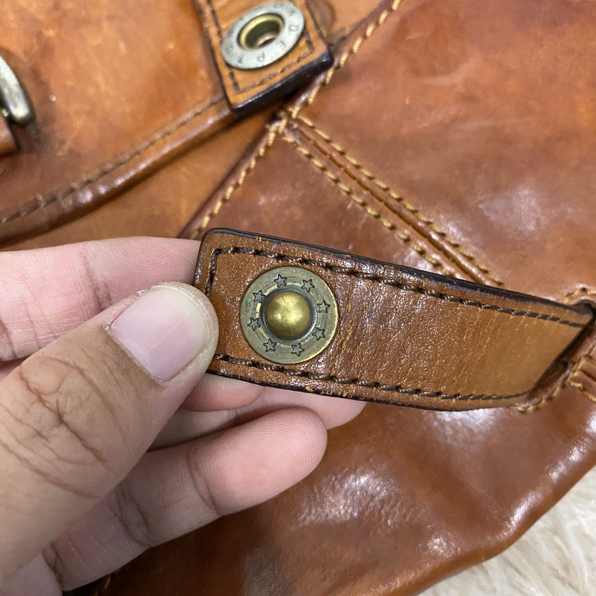 Japanese Brand 📌Vintage Leather Bag Genuine Unison Dept. Size ONE SIZE - 19 Thumbnail