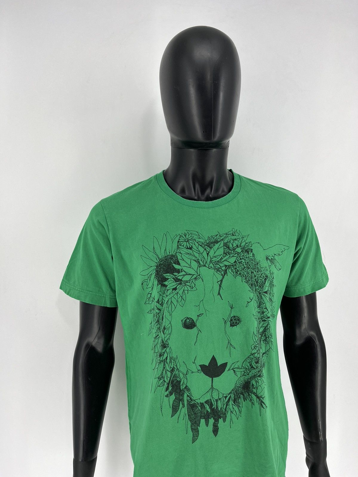 Uniqlo Vintage Mens Uniqlo x Lion Floral Hawai Tee🔥 Streetwear Sty Size US M / EU 48-50 / 2 - 3 Thumbnail