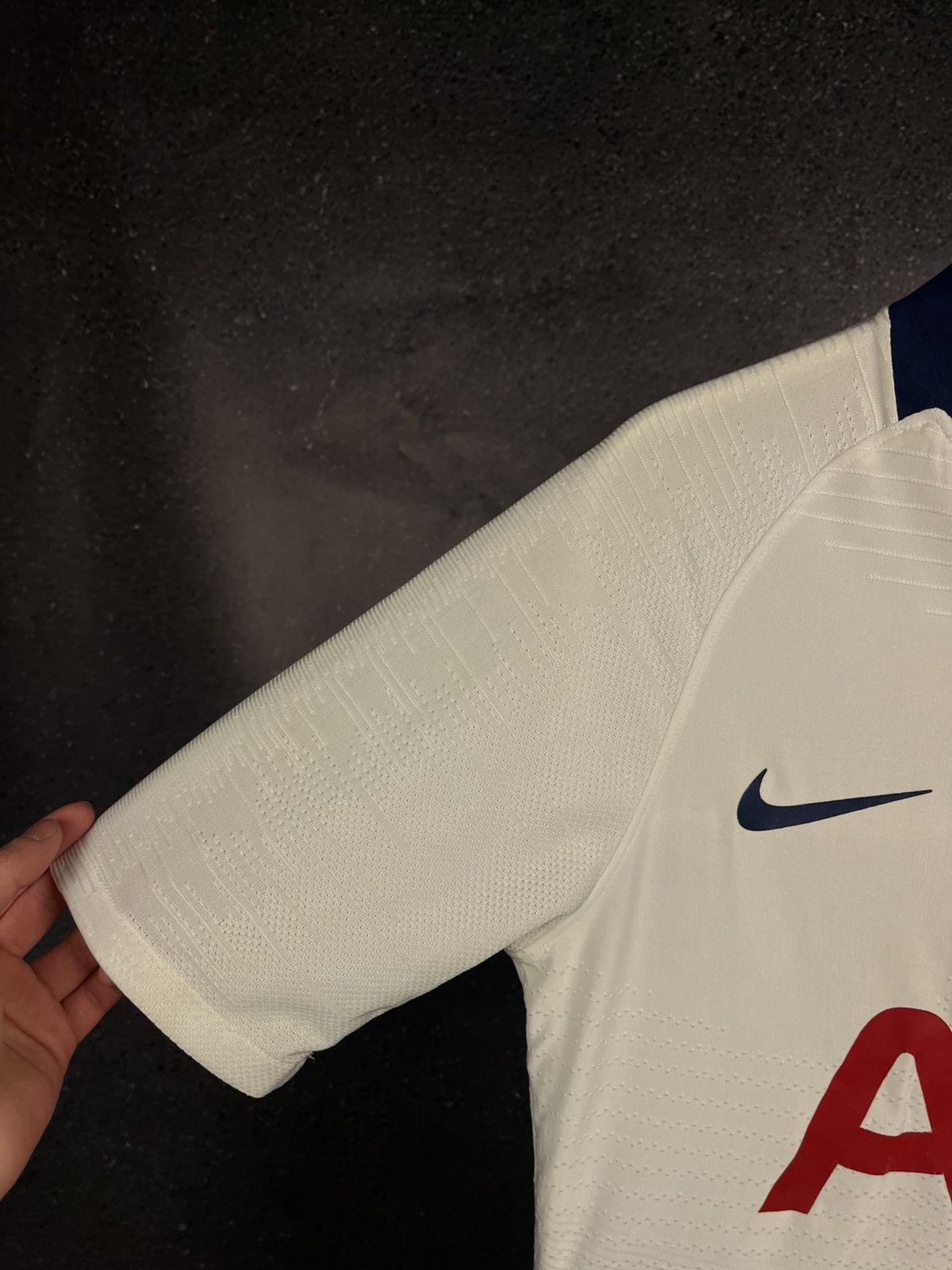 Other Tottenham Hotspur 2018 2019 home soccer jersey vaporknit Size US S / EU 44-46 / 1 - 7 Thumbnail
