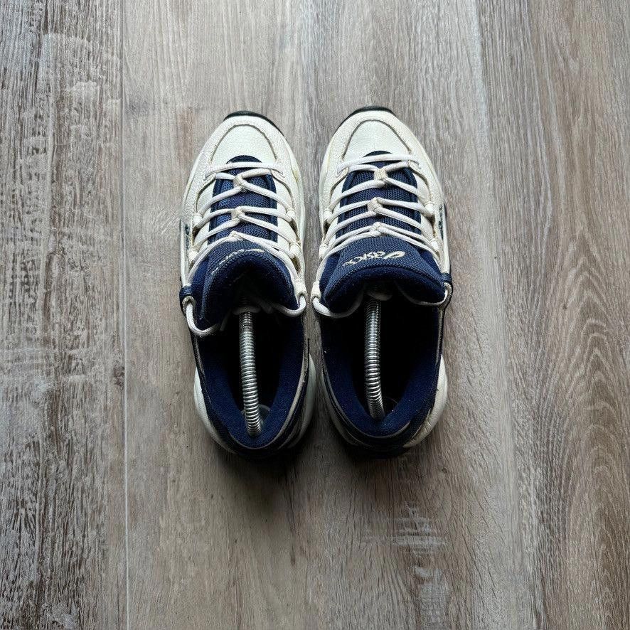 Asics ASICS • VINTAGE Runner "SL783" (6M) Size US 6 / EU 39 - 8 Thumbnail