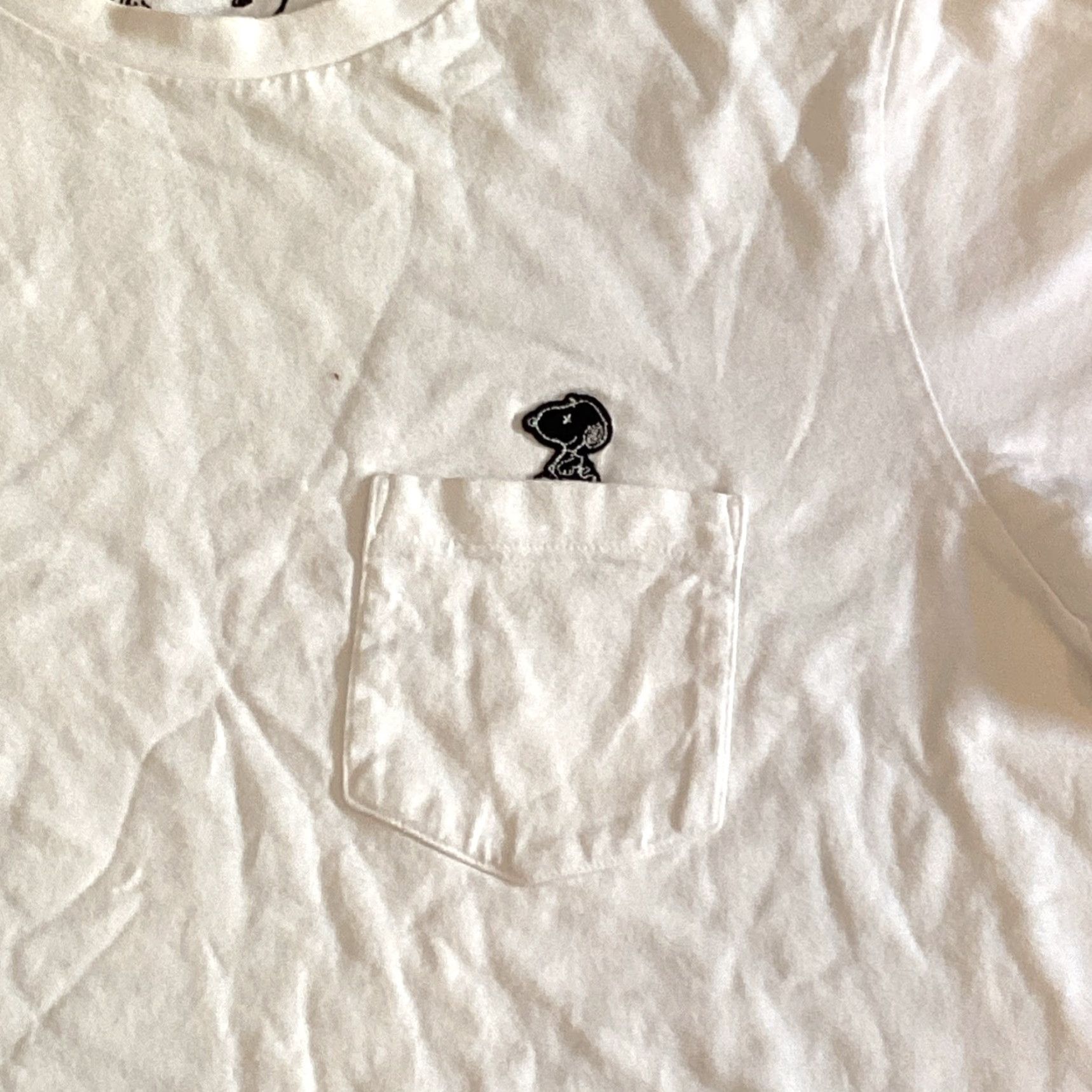 Uniqlo VINTAGE KAWS Uniqlo Peanuts Snoopy T-Shirt Men's L White Crew Neck Short Sleeve 2017 Art Cartoon Size US L / EU 52-54 / 3 - 2 Thumbnail