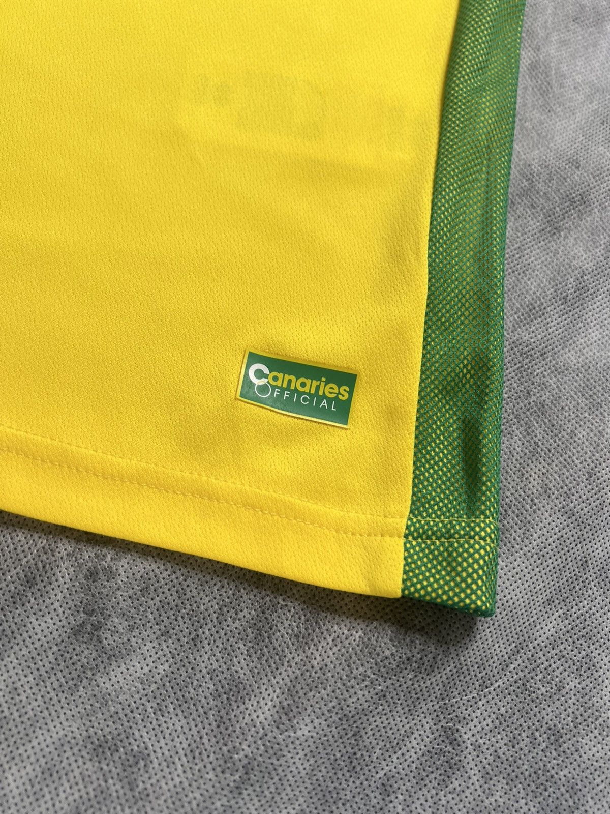Errea Norwich City Football Shirt Errea XXL Home Kit Jersey 2016 Size US XXL / EU 58 / 5 - 10 Thumbnail
