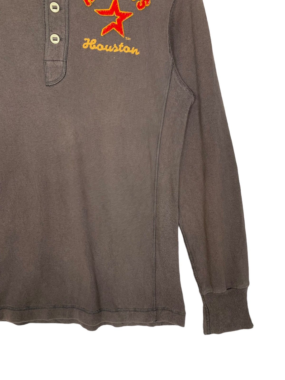 Japanese Brand Uniqlo Astros Houton MLB Japanese Brand Crewneck Longsleeve Size US S / EU 44-46 / 1 - 5 Thumbnail