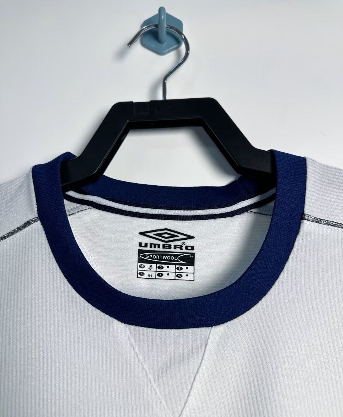 Umbro × Vintage Vintage x Manchester United 2000/2001 Away Long Sleeve Size US M / EU 48-50 / 2 - 4 Thumbnail