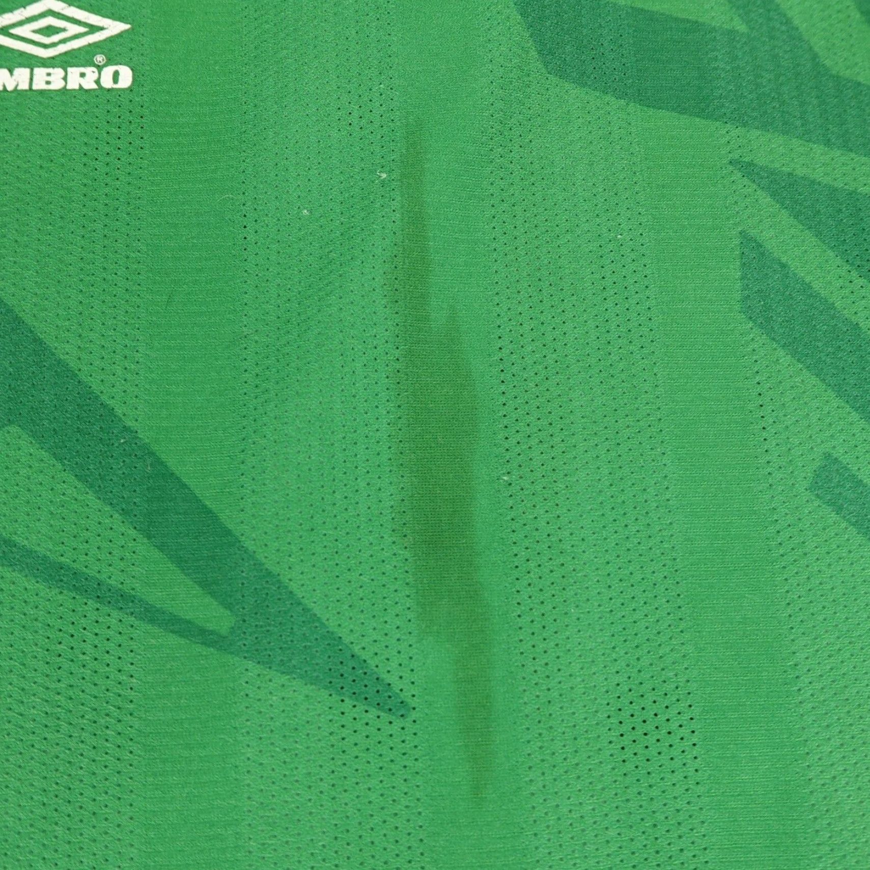 Umbro VINTAGE Umbro Shirt Mens XL Green White V Neck Soccer Jersey Made in USA 90s Size US XL / EU 56 / 4 - 3 Thumbnail
