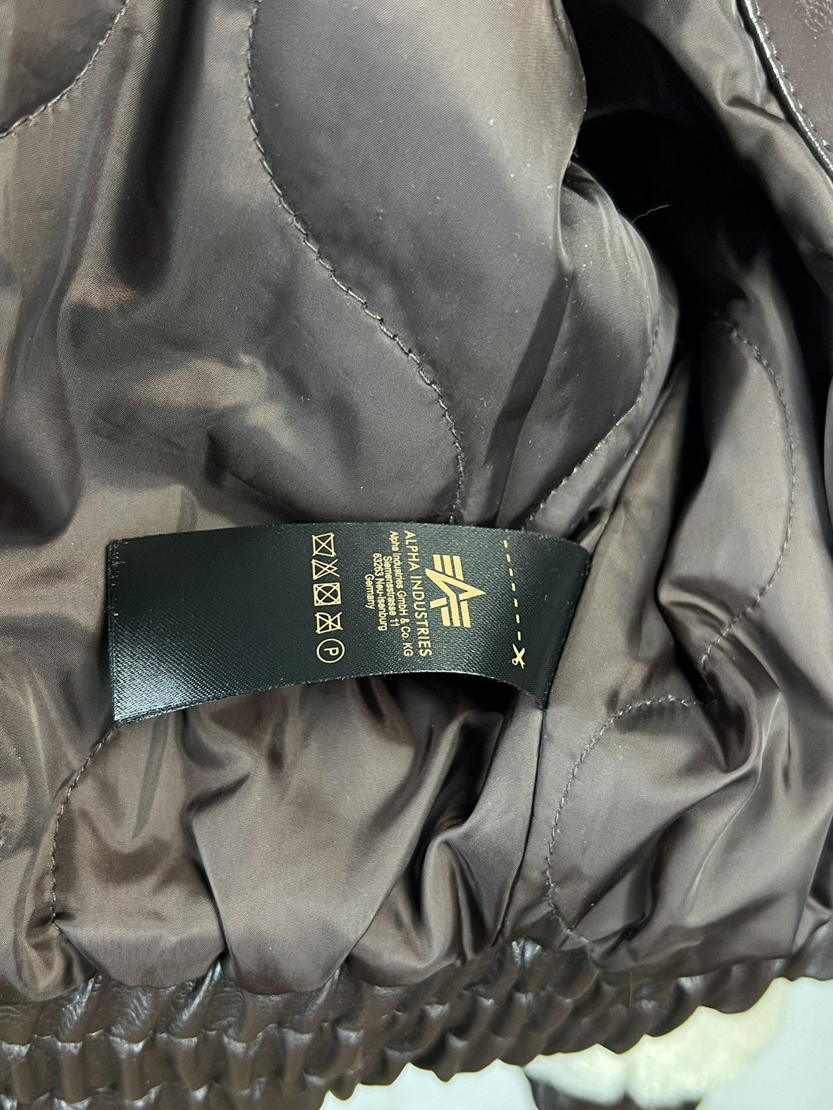 Alpha Industries Alpha Industries Shearling Bomber Jacket Size L Size L / US 10 / IT 46 - 8 Thumbnail
