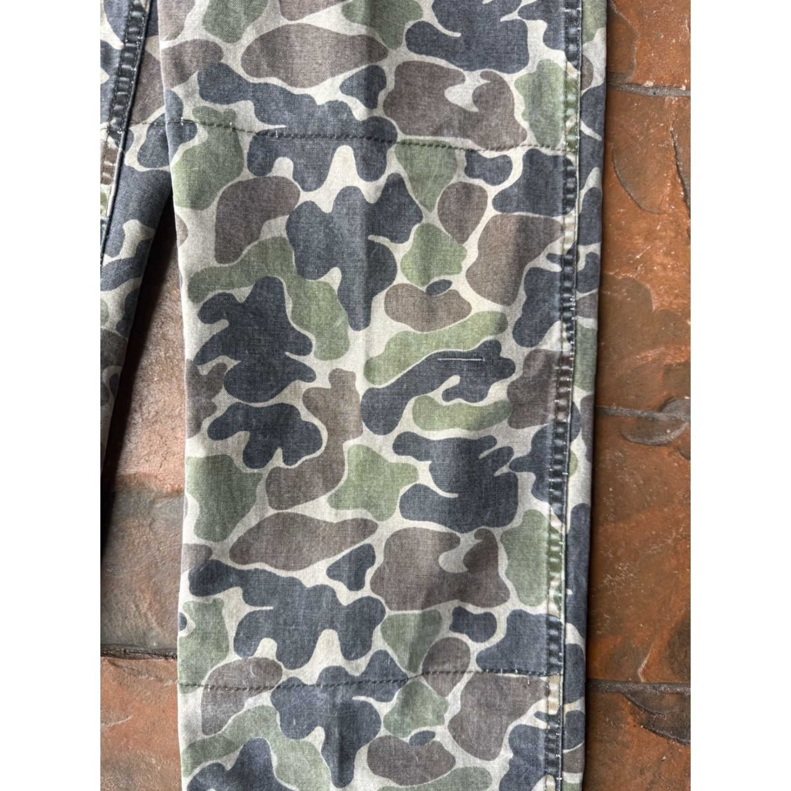Hunter VINTAGE Black Sheep Duck Camo Hunter Field Pants Mens 32 USA Made Talon Slouchy Chino Camouflage Pockets Size US 35 - 7 Thumbnail