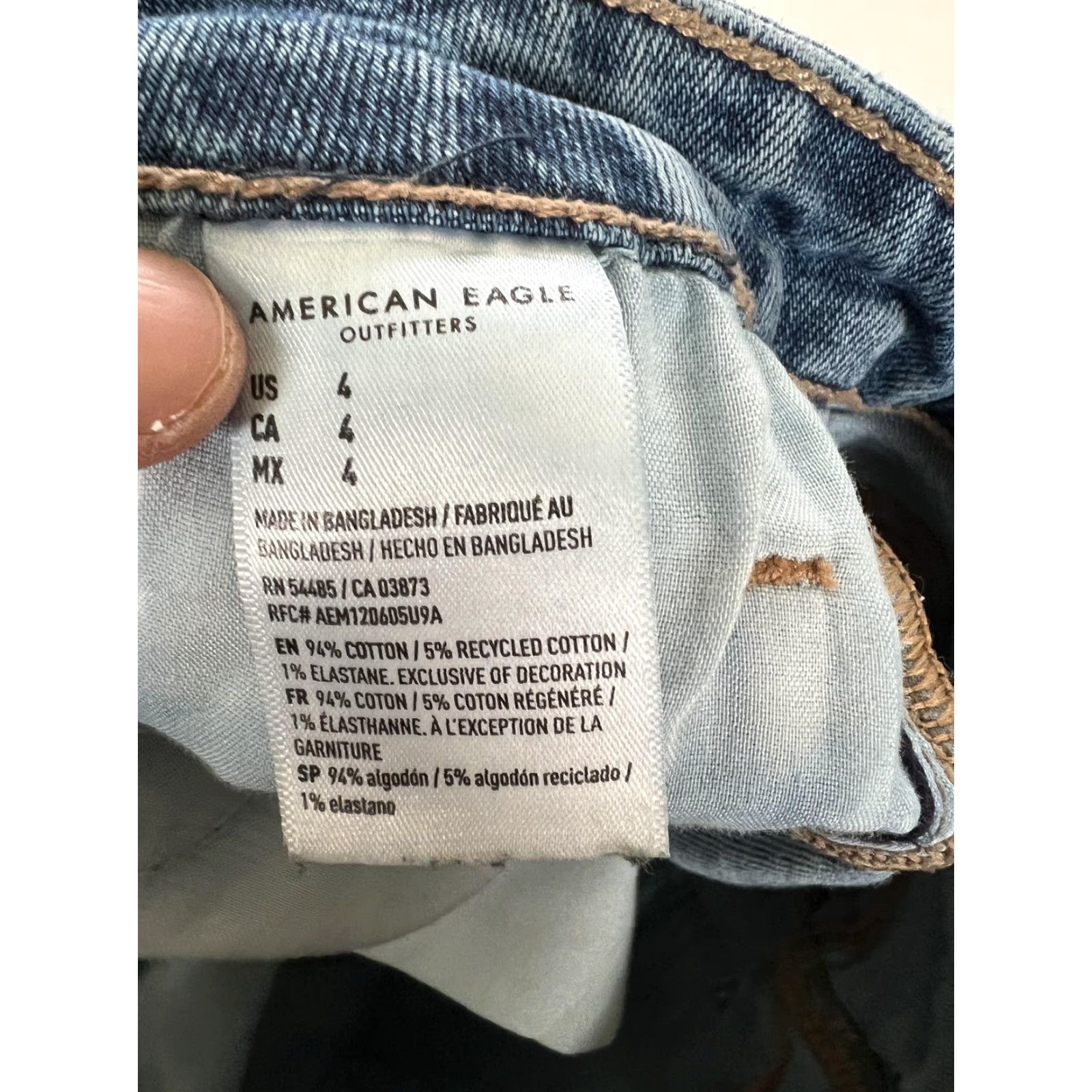 American Eagle Outfitters American Eagle Shorts Womens 4 Blue Mom Short High Rise Cuffed Denim Stretch Size 27" / US 4 / IT 40 - 5 Thumbnail