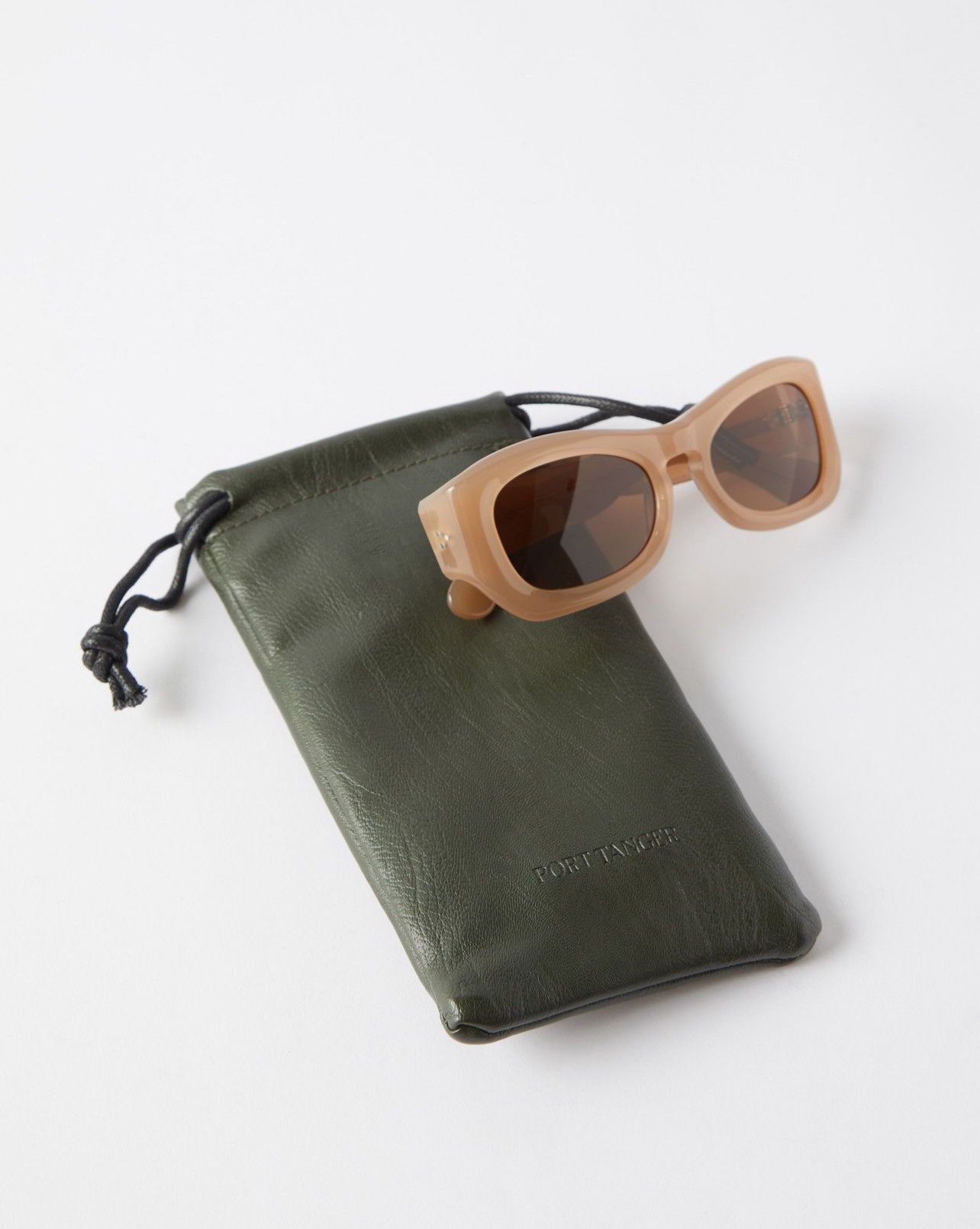 Temo Barro Acetate Tobacco Lens