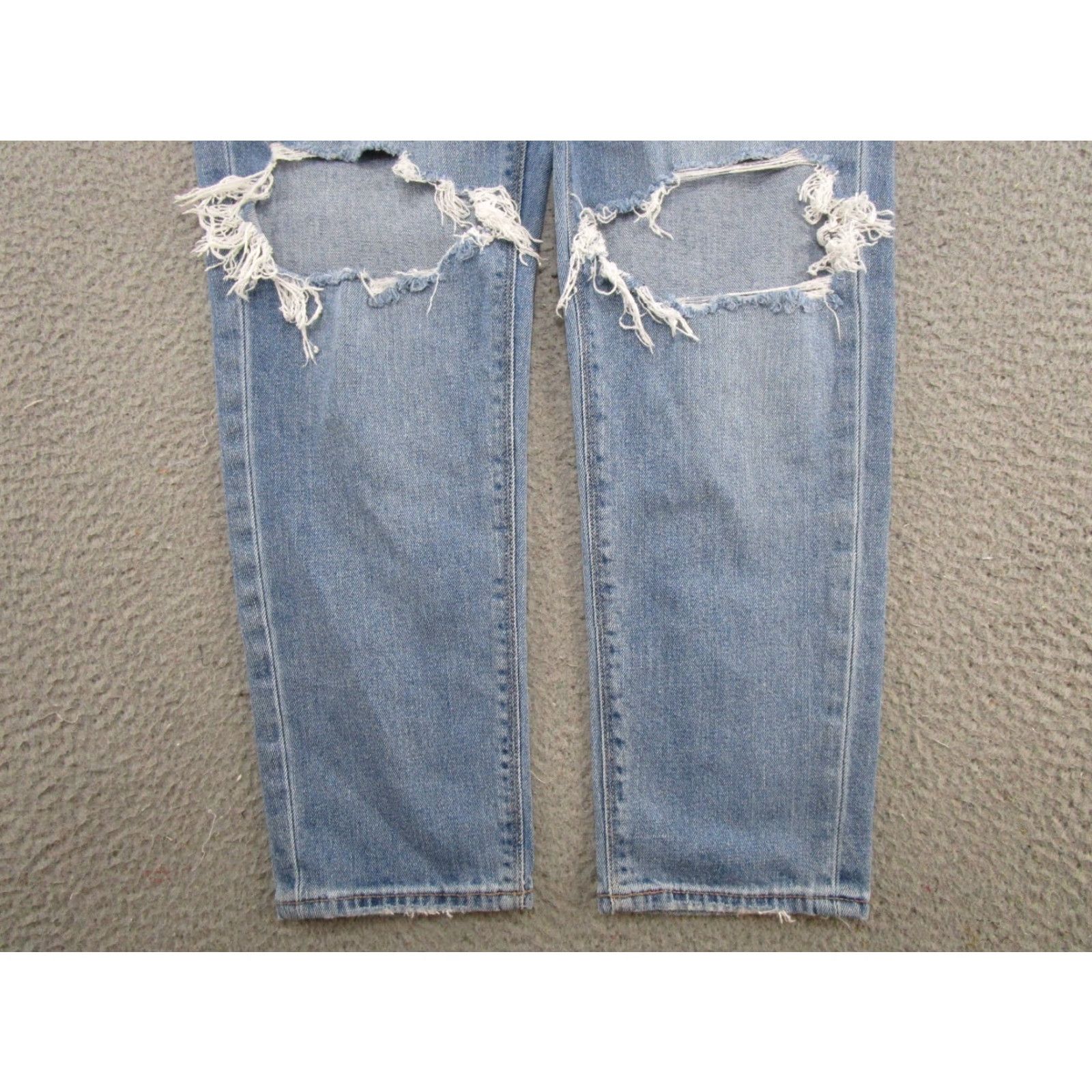 American Eagle Outfitters American Eagle Outfitters Jeans Distressed Mom Denim 5-Pocket Stretch Comfort High Rise Womens Size 4 Blue Vintage No N/A Size 27" / US 4 / IT 40 - 2 Thumbnail
