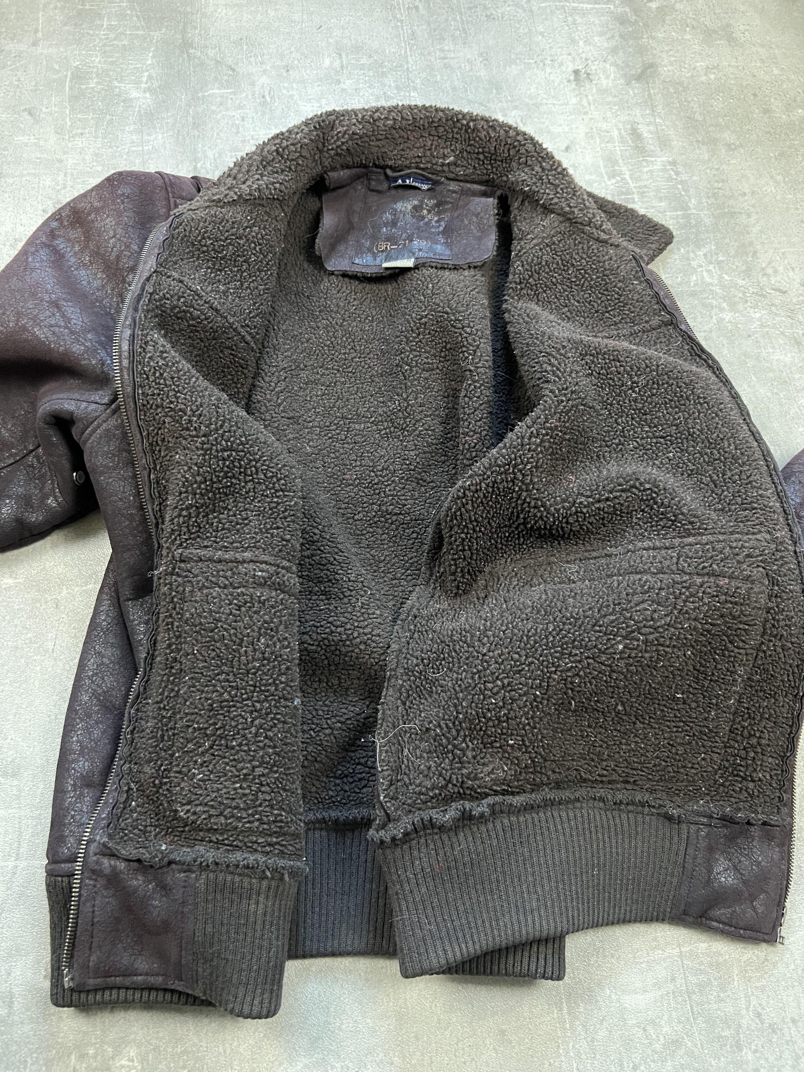 Emporio Armani emperio armani bomber b-2 size M original Size US M / EU 48-50 / 2 - 9 Thumbnail