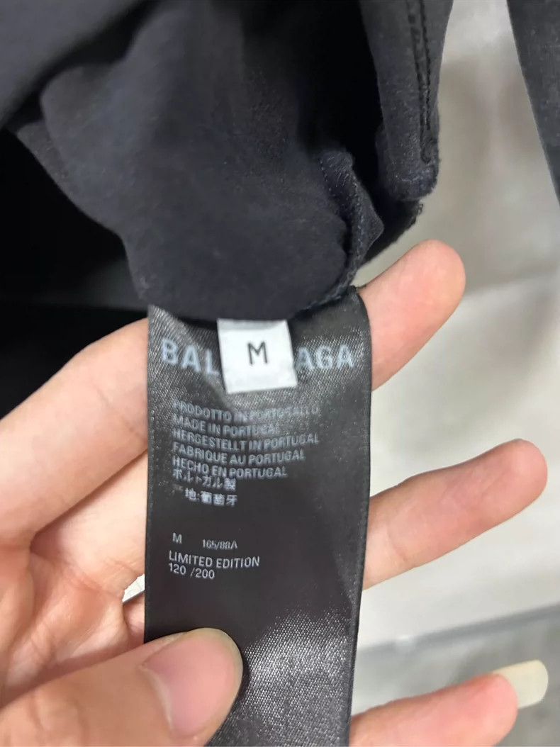 Balenciaga Balenciaga Limited Edition Aya Singer Aged Long Sleeve Size US M / EU 48-50 / 2 - 3 Thumbnail