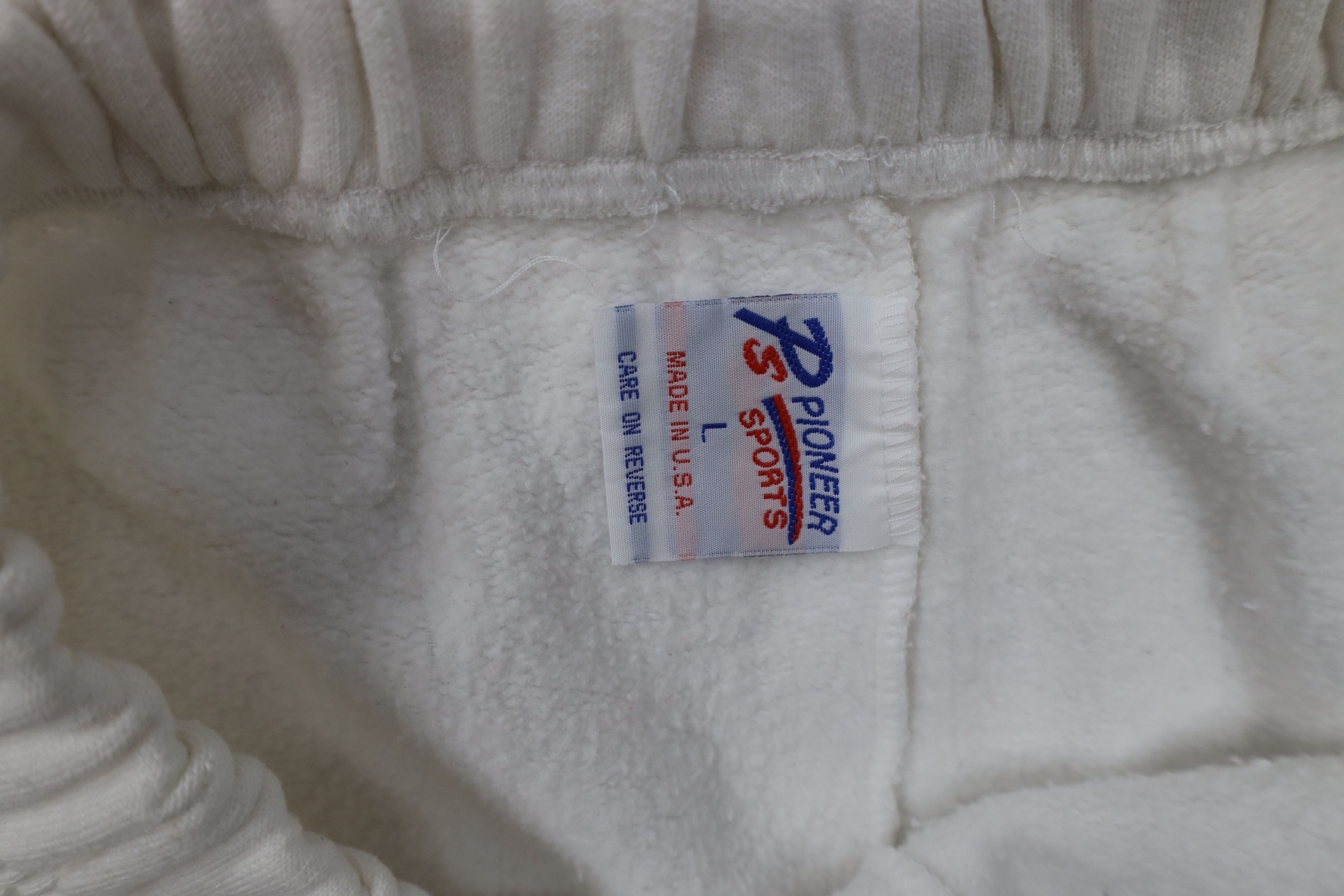 Vintage Vintage 90s Streetwear Knee Sweatpants Shorts White USA Size US 34 / EU 50 - 8 Thumbnail