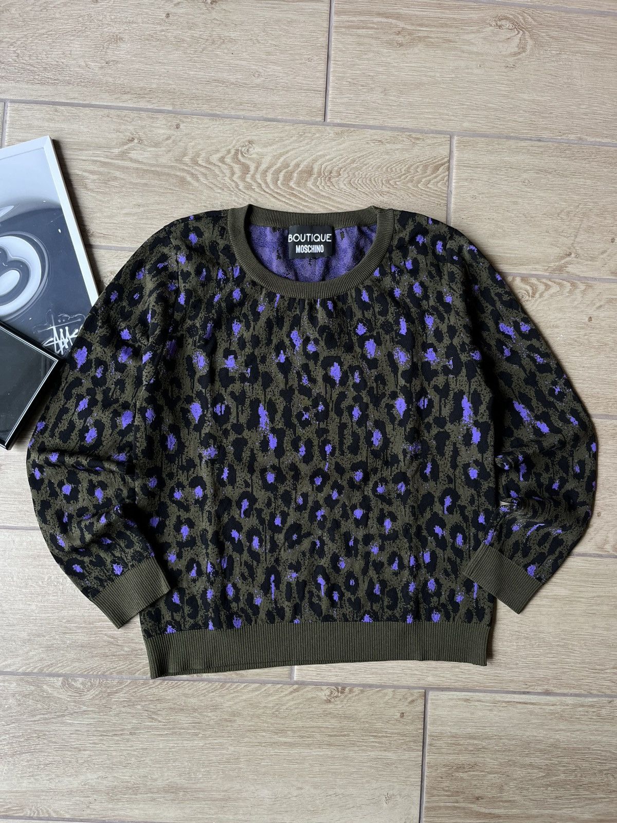 Moschino Moschino Boutique Leopard Knit Sweater Made in Italy M size Size M / US 6-8 / IT 42-44 - 2 Thumbnail