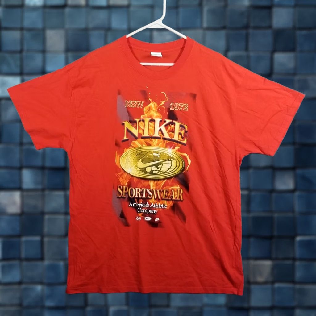 Nike Nike Shirt Mens L Red NSW 1972 Sportswear Graphic Tee Flame Cotton Size US L / EU 52-54 / 3 - 1 Thumbnail