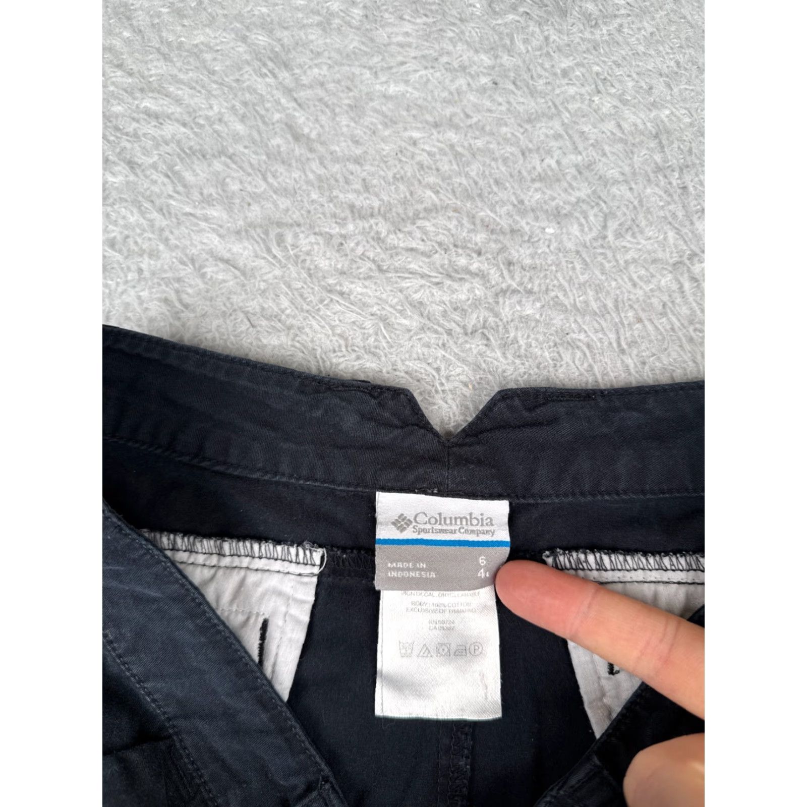 Vintage VINTAGE Columbia Shorts Womens 6 Black Cotton Twill Chino Hiking Camping Casual 28x4 Size 28" / US 6 / IT 42 - 7 Thumbnail