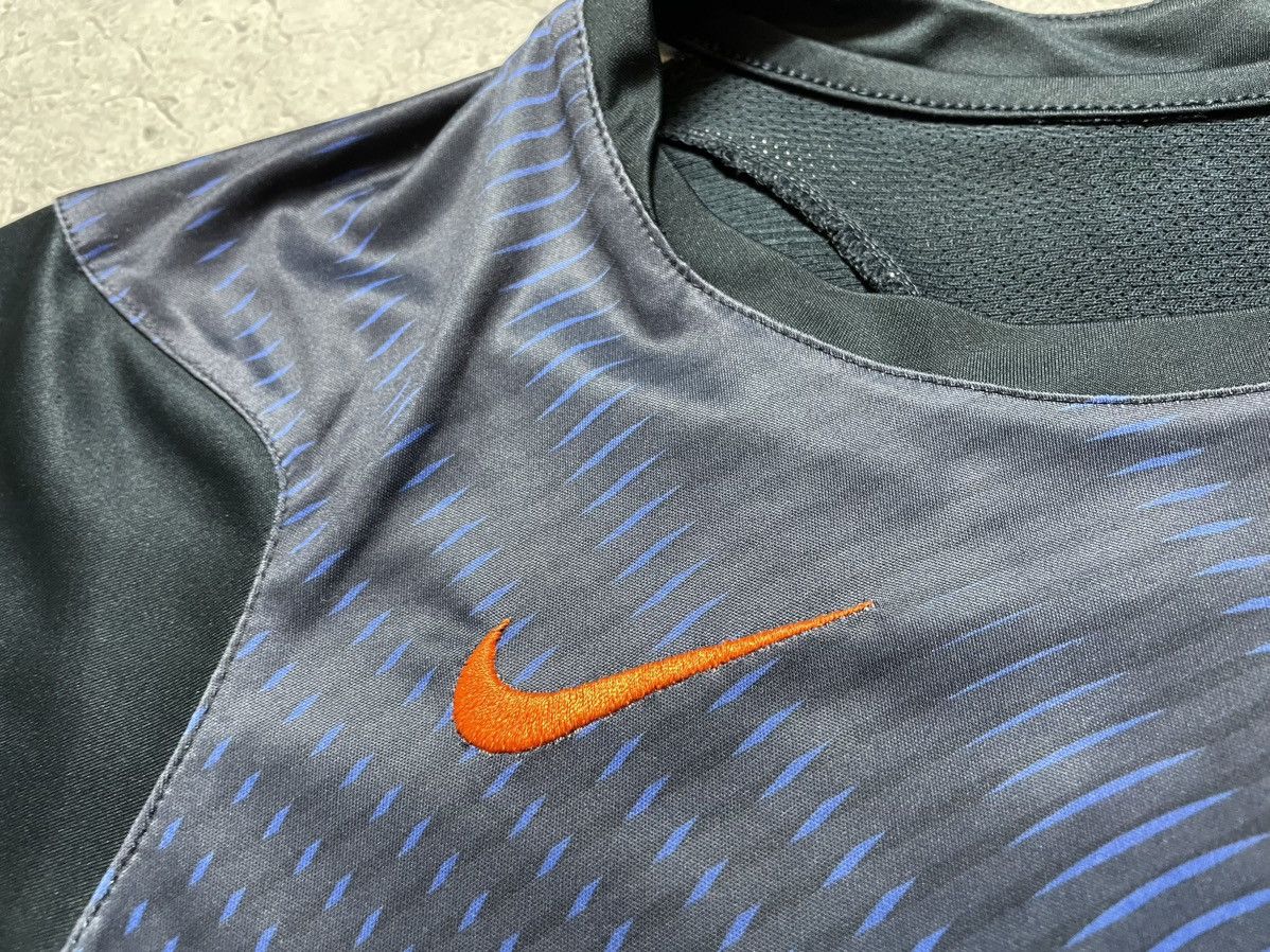 Nike Vintage T-Shirt Nike TN Total 90 Swoosh Drill Rare Y2K Size US M / EU 48-50 / 2 - 7 Thumbnail