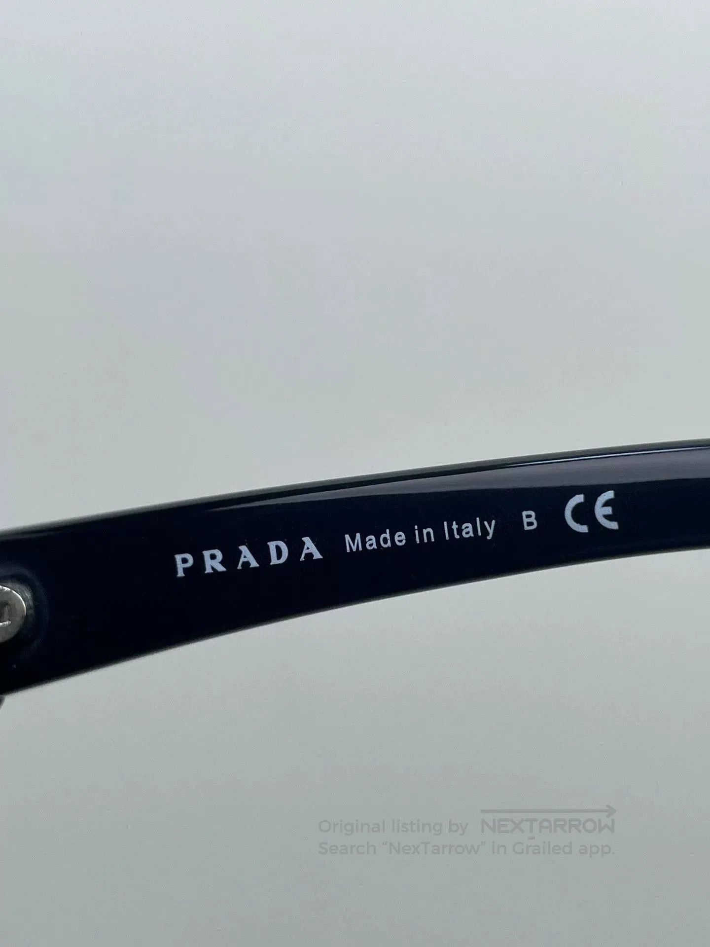 Prada PRADA Studded Sunglasses. Size ONE SIZE - 8 Thumbnail