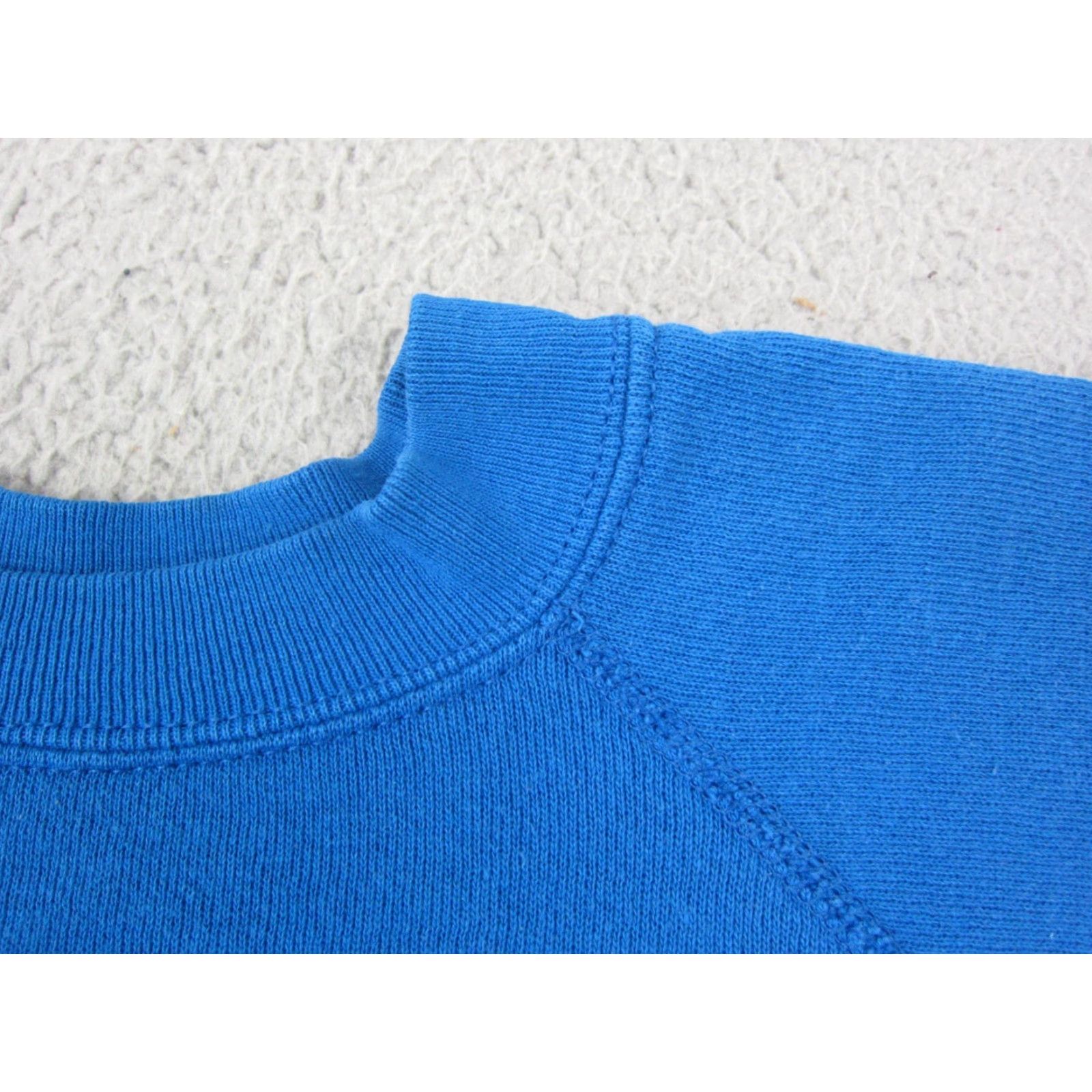 Tultex VINTAGE Tultex Sweatshirt Womens L Blue Crew Neck Pullover Raglan Sleeve Fleece Acrylic Cotton 70s 90s Modern Made in USA Mens Womens Girls Boys Size L / US 10 / IT 46 - 3 Thumbnail