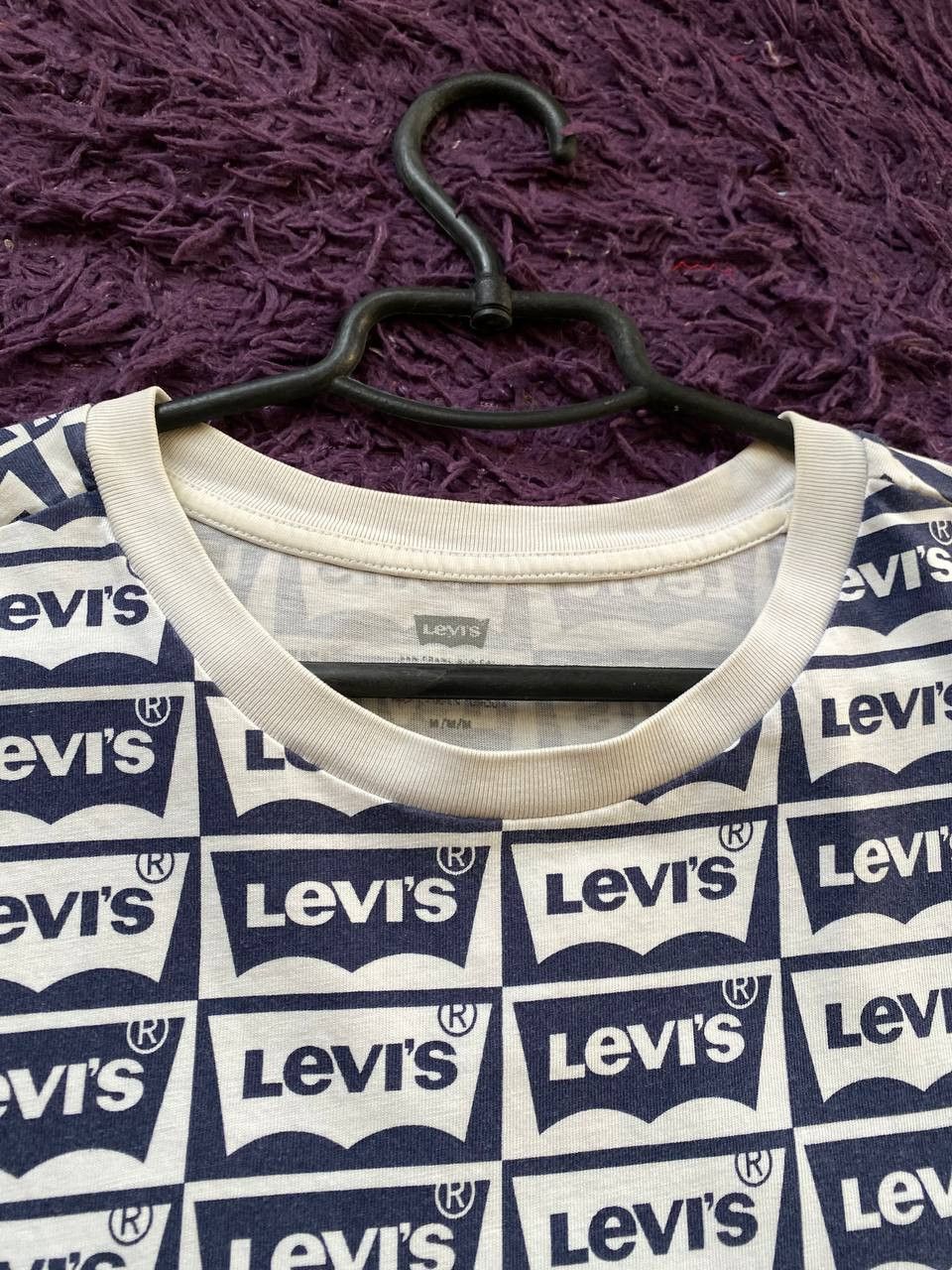 Levi's × Vintage Vintage Levi’s Distressed Logo Pink T Shirt Monogram logo Size US M / EU 48-50 / 2 - 5 Thumbnail