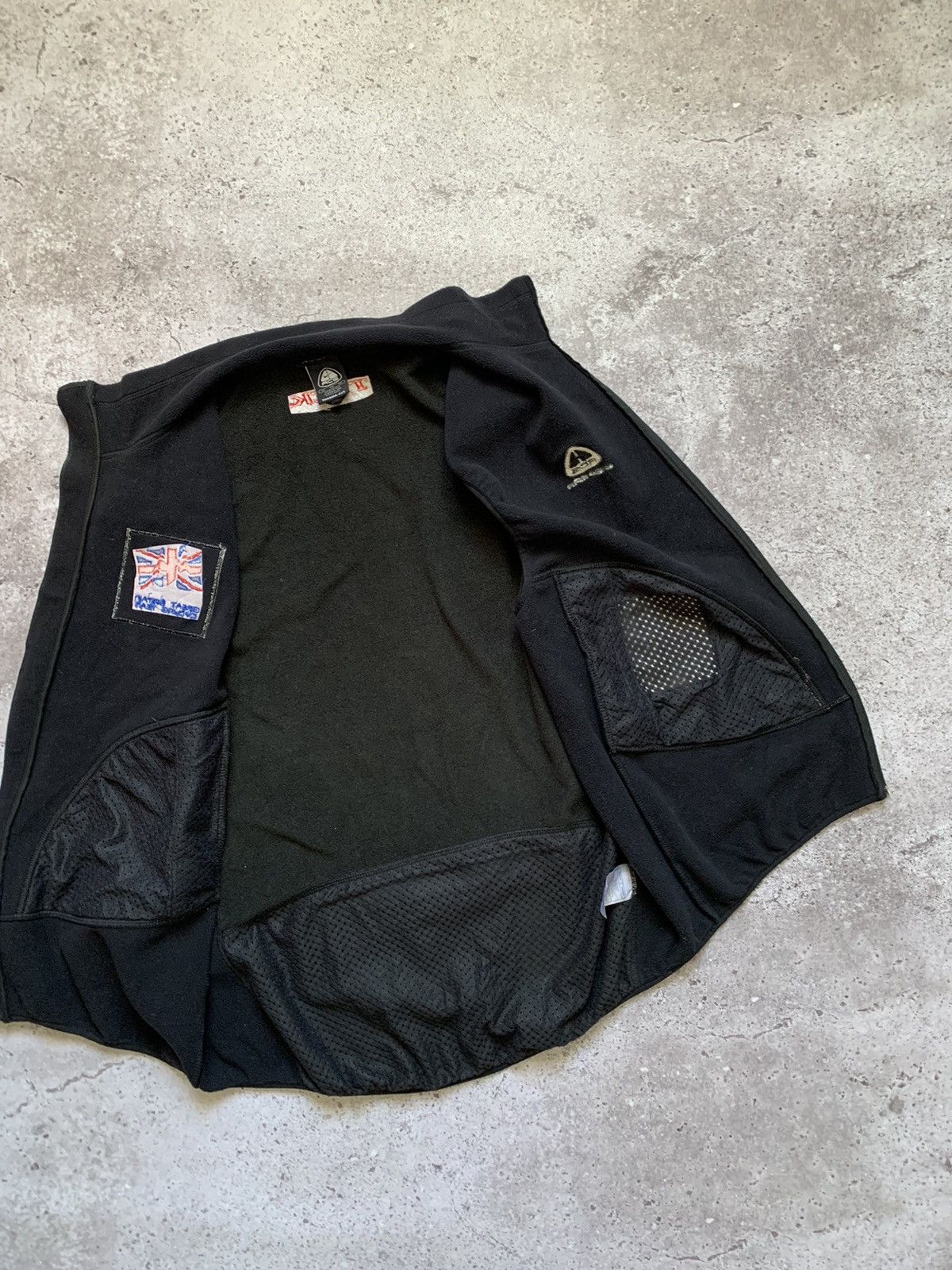 Nike ACG Vintage 00s Nike ACG GB Cycling team vest Size US XL / EU 56 / 4 - 2 Thumbnail