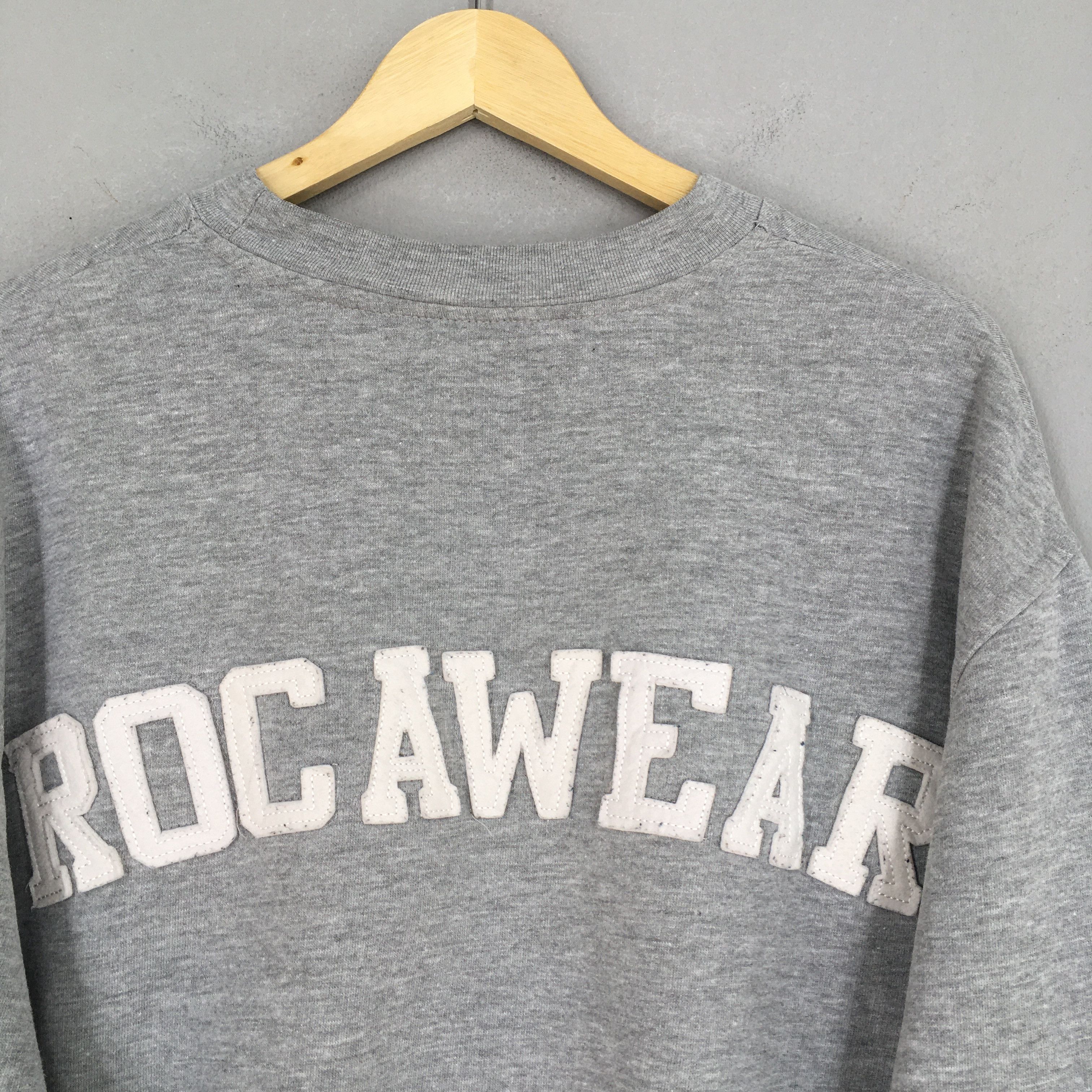 Rocawear × Vintage Vintage Rocawear Sportswear Gray Sweatshirt XLarge Size US XL / EU 56 / 4 - 6 Thumbnail