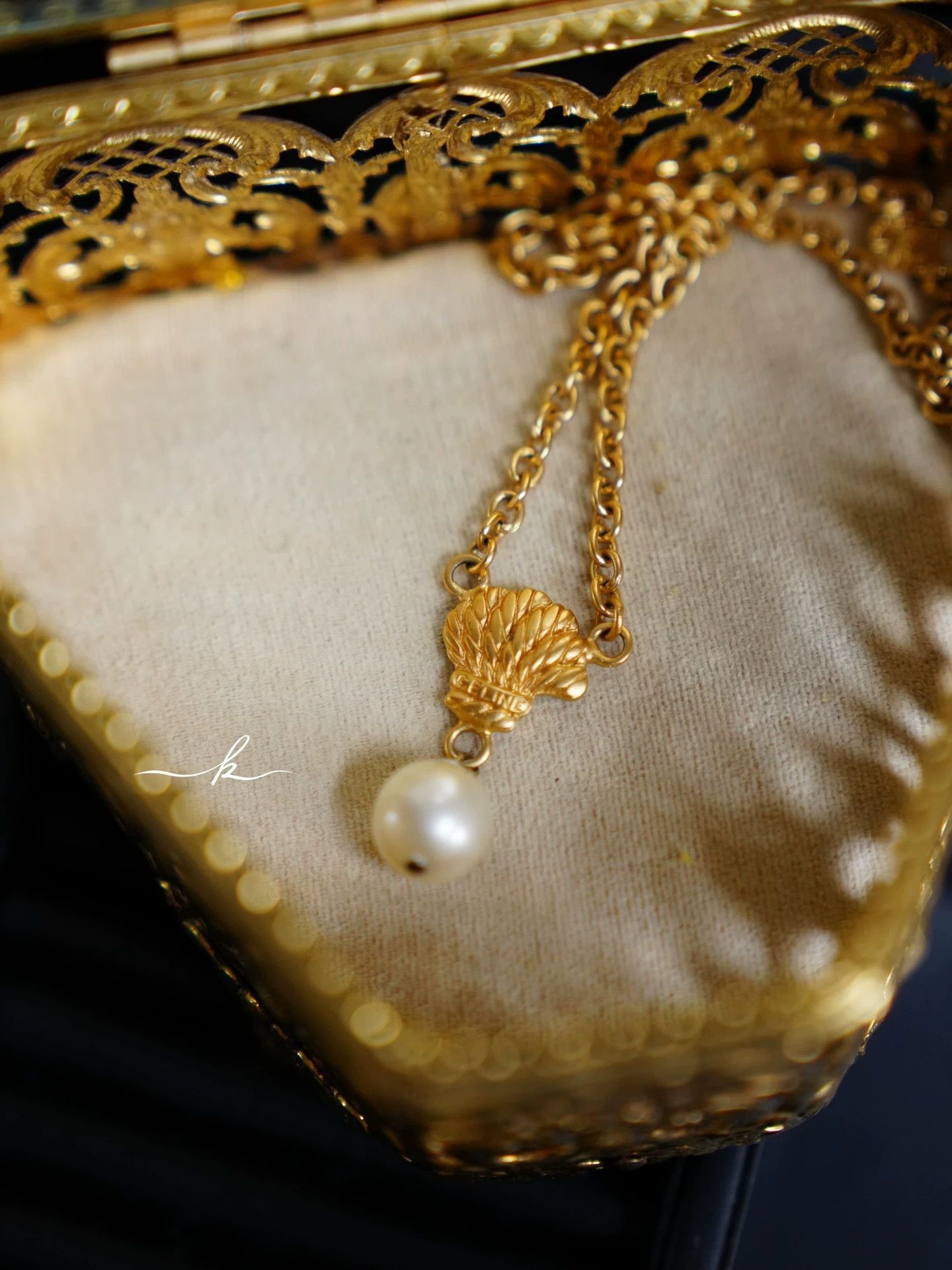 Celine Celine Vintage Pearl Shell Necklace Size ONE SIZE - 3 Thumbnail