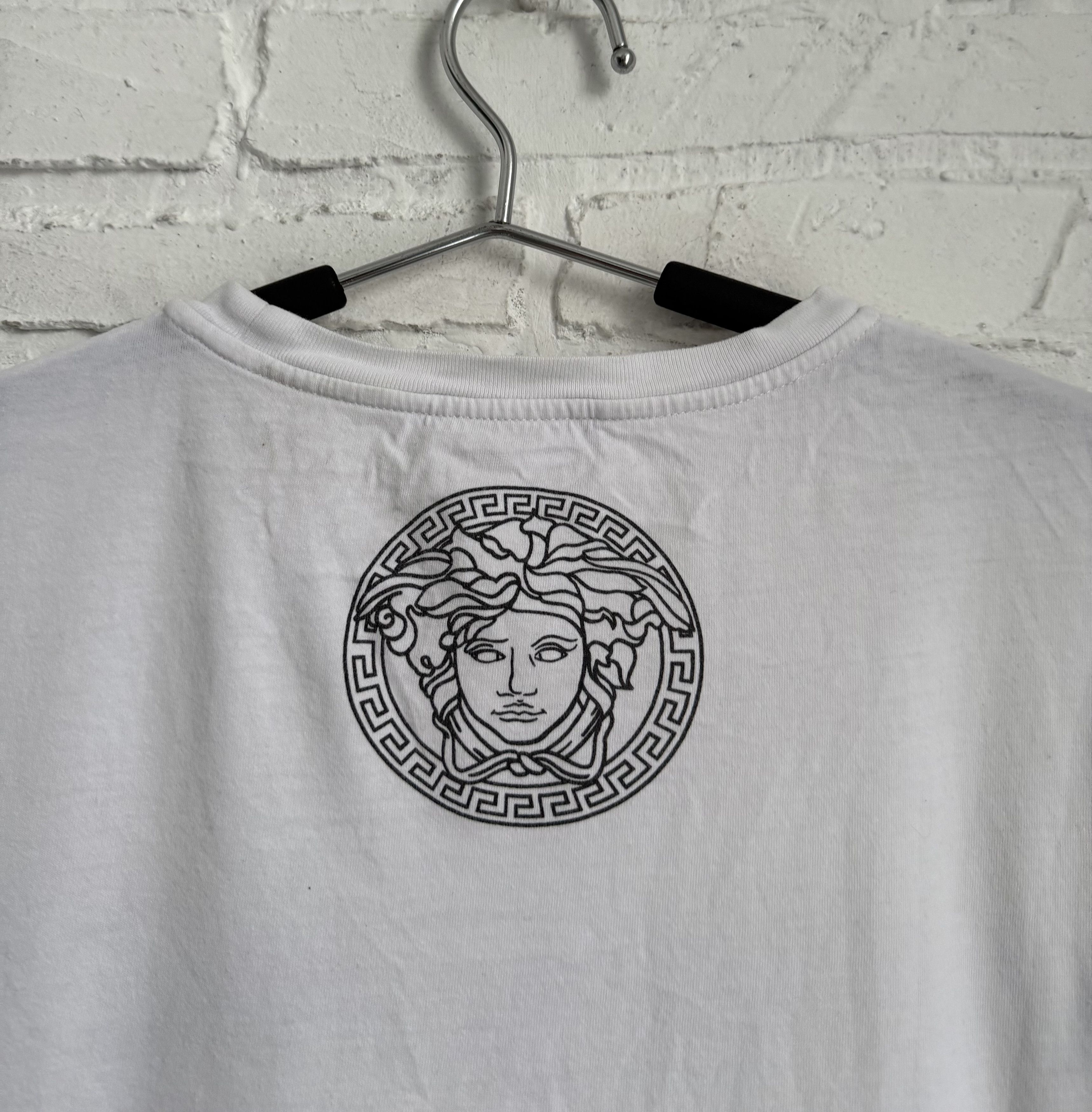Versace VERSACE Spell out logo t-shirt Size US L / EU 52-54 / 3 - 4 Thumbnail