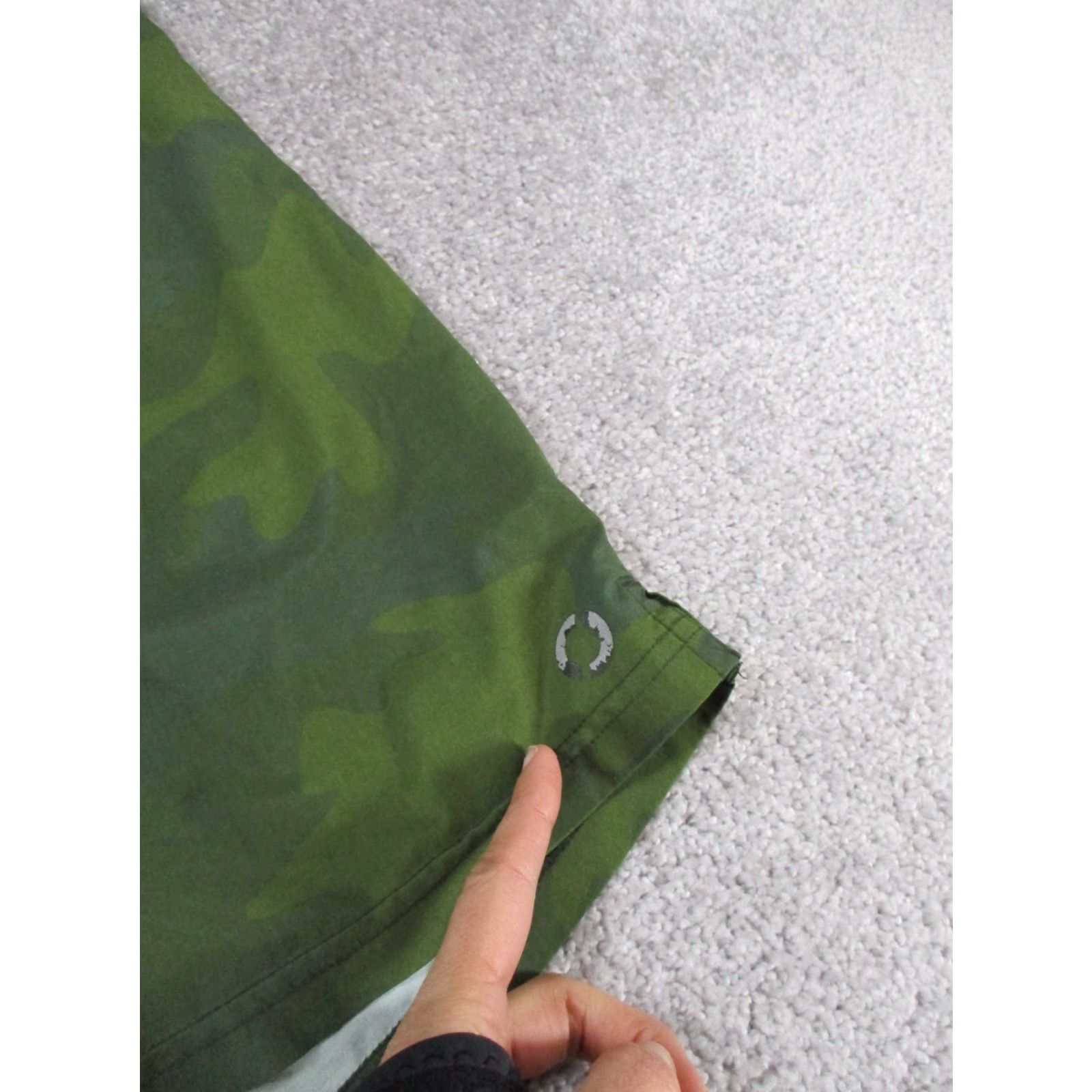 Vintage EQUINOX Men's Medium Green Camo Performance Shorts Athletic Lined Sports Size US 31 - 2 Thumbnail