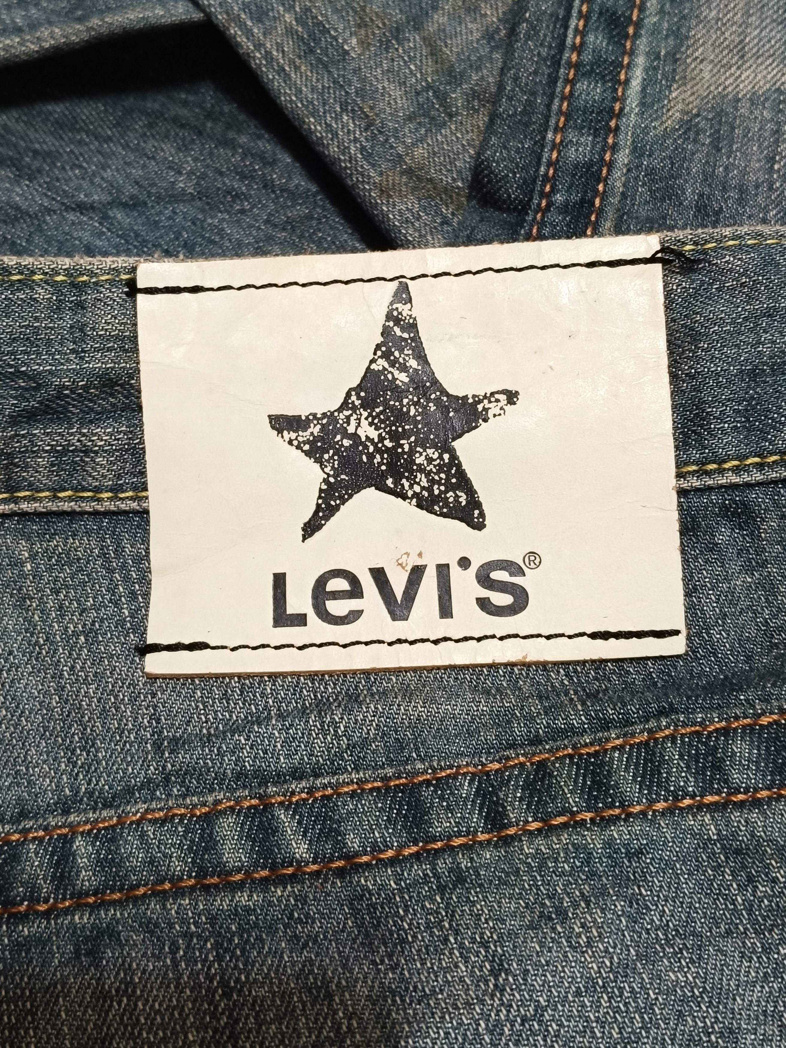Levi's Levi's Black Star Slim Fit Low Rise Gold Paint Splash Size US 30 / EU 46 - 10 Thumbnail