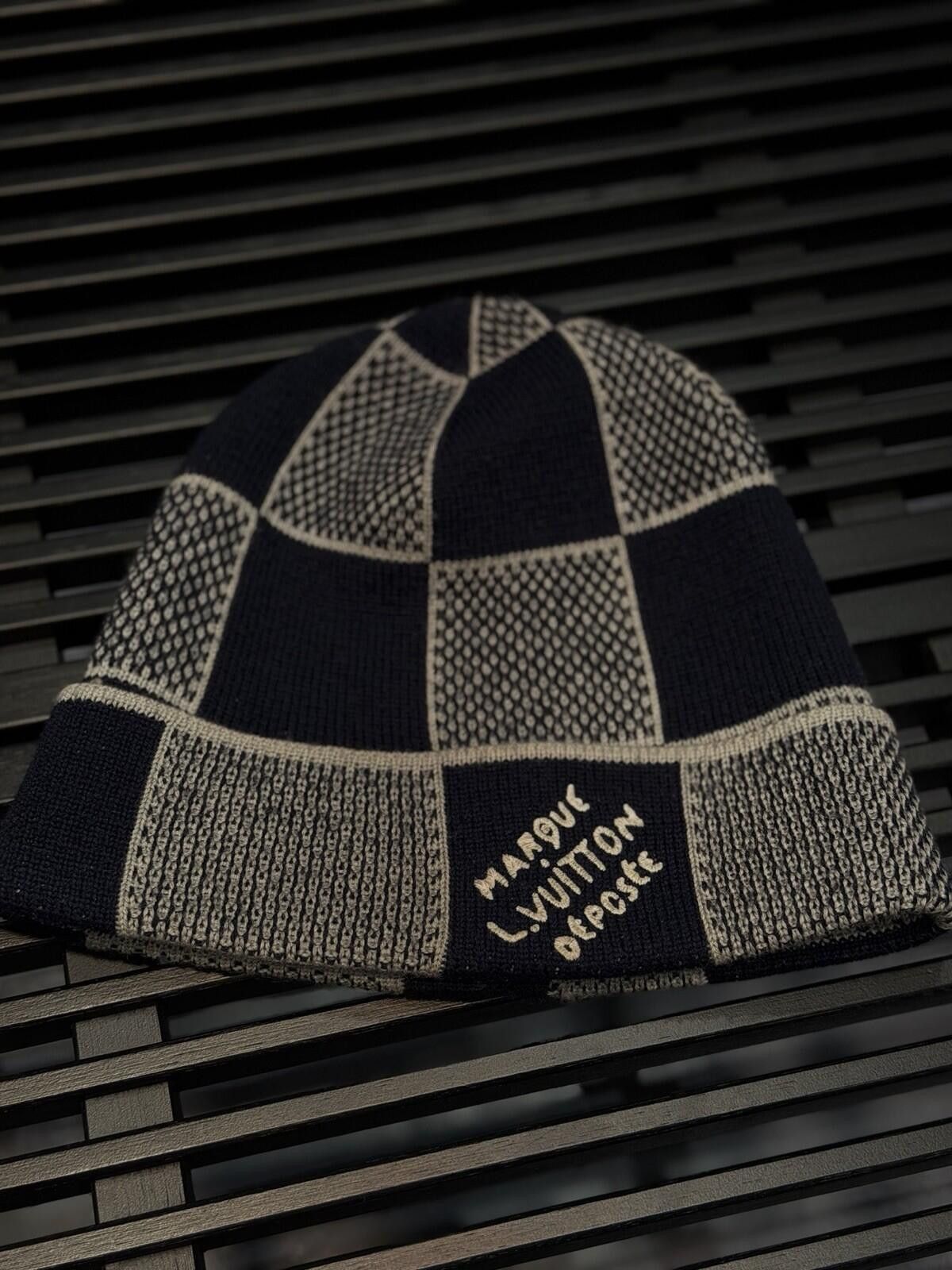 Louis Vuitton Louis Vuitton Men's Knit Beanie Hat LV $595 Blue Grey Size ONE SIZE - 3 Thumbnail
