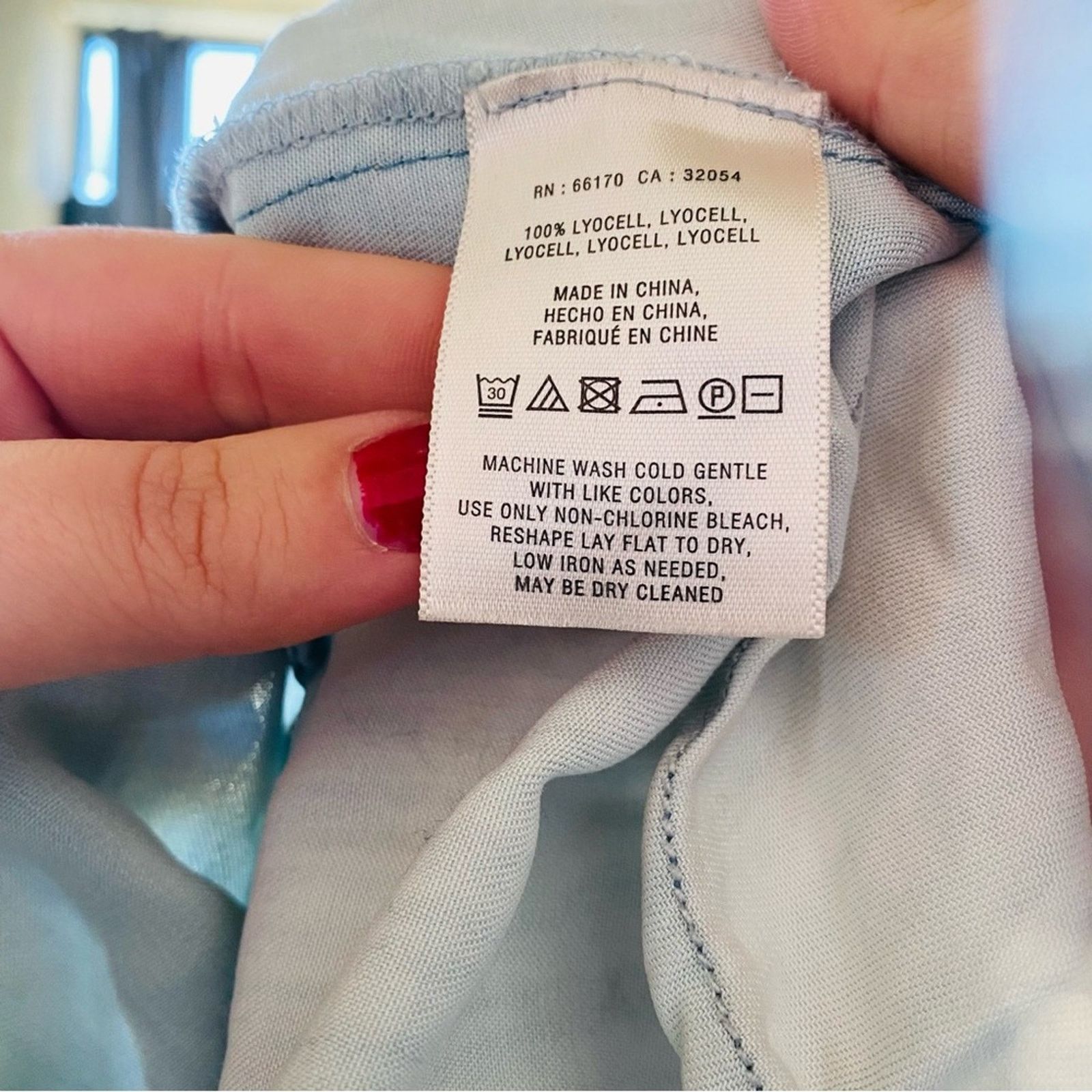 Anthropologie ANTHROPOLOGIE Blue Chambray Ombre Denim Tee Shirt Blouse Top Size S / US 4 / IT 40 - 7 Thumbnail