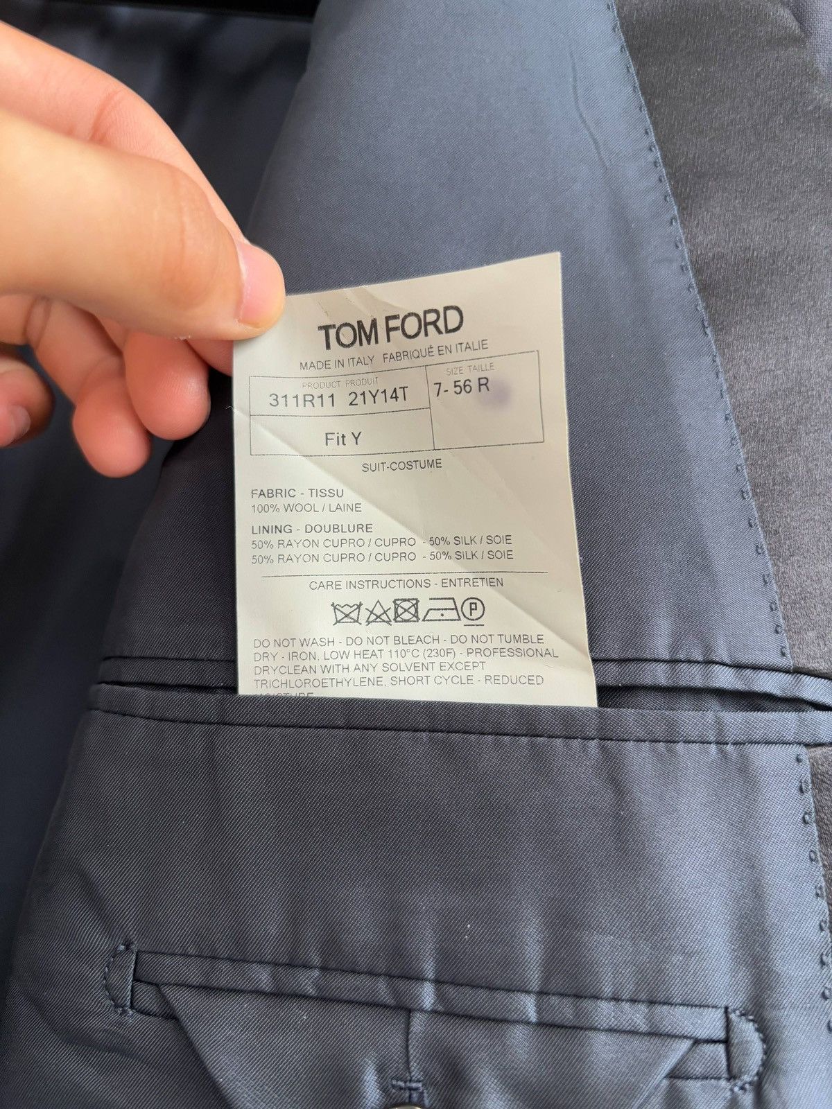 Tom Ford Tom Ford Classic Silk Tuxedo Blazer Size US L / EU 52-54 / 3 - 8 Thumbnail