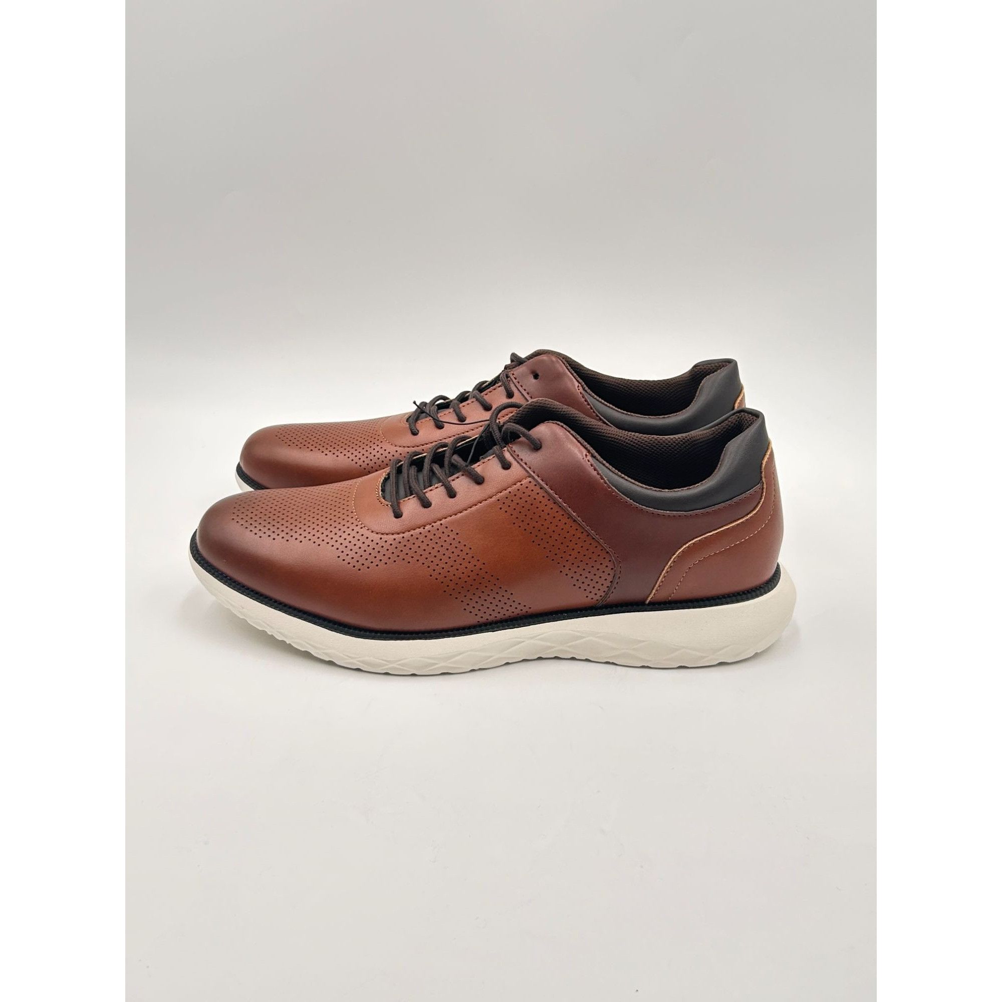Perry Ellis Perry Ellis Portfolio Men’s Brown Casual Shoes Size 11 Perfo Size US 11 / EU 44 - 1 Thumbnail