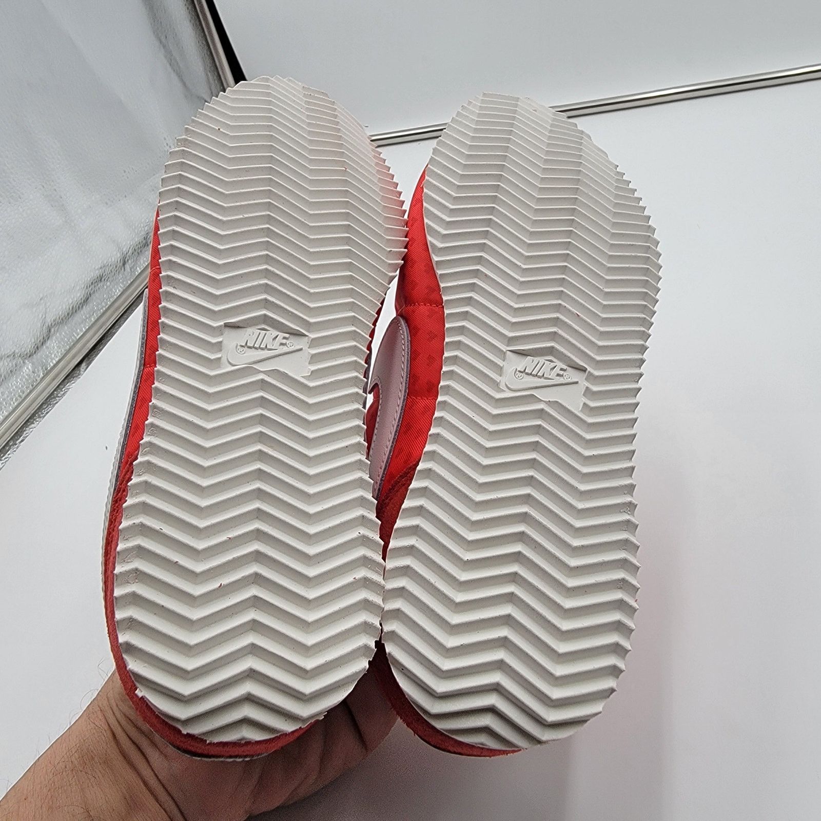 Nike Cortez GS Valentine's Day 2025' Red/White Sz 4.5Y HV5166-696 Size US 6 / IT 36 - 5 Thumbnail