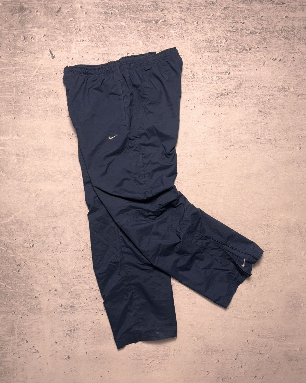 Nike × Vintage NIKE VINTAGE BASIC LOGO OVERSIZE BAGGY PANTS Size US 34 / EU 50 - 1 Thumbnail