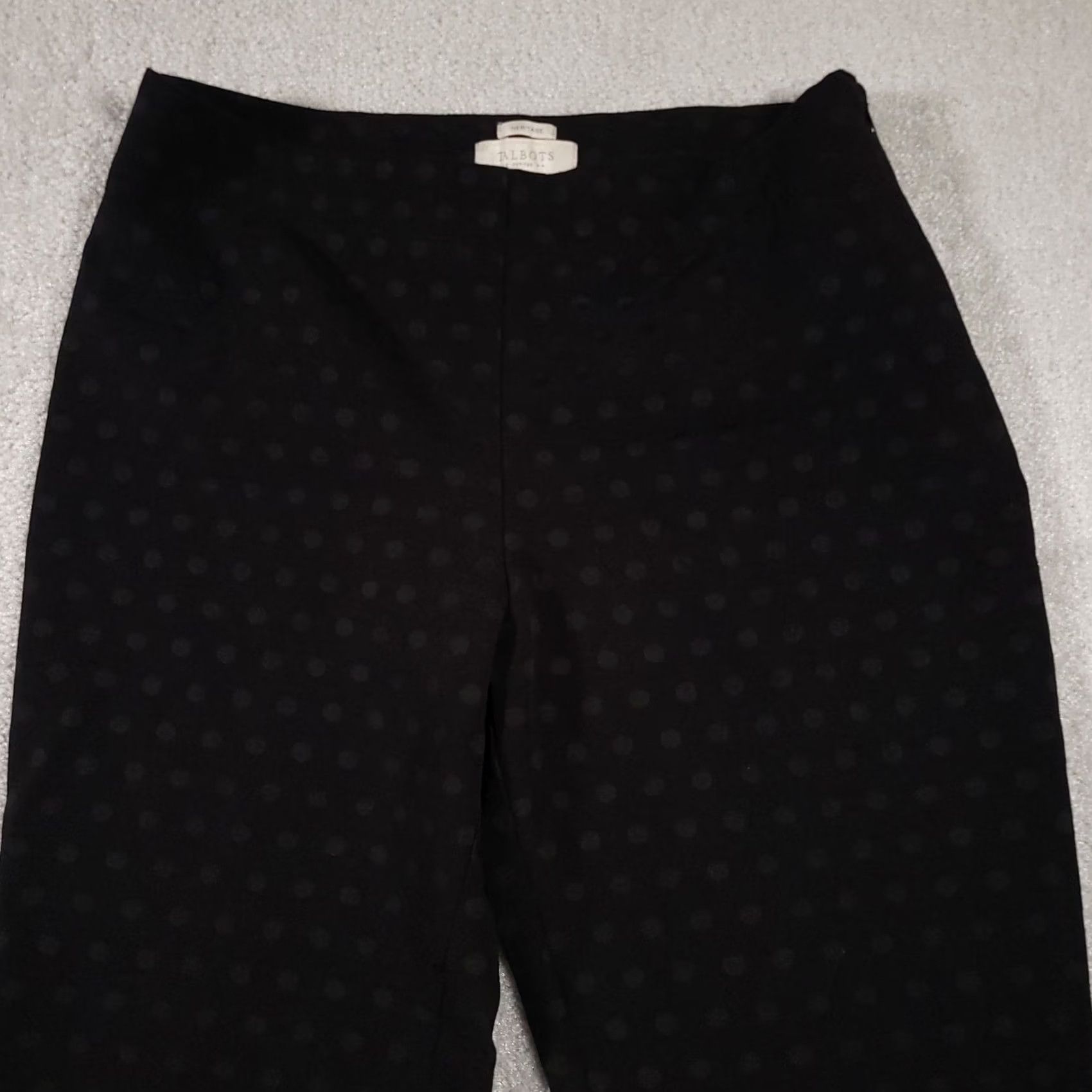 Talbots VINTAGE Talbots Heritage Pants Womens Petite 12P Black Polka Dot Side Zip Hemmed Capri Pants Capris Polka Dot Black 12P Womens Size 34" / US 12 / IT 48 - 3 Thumbnail